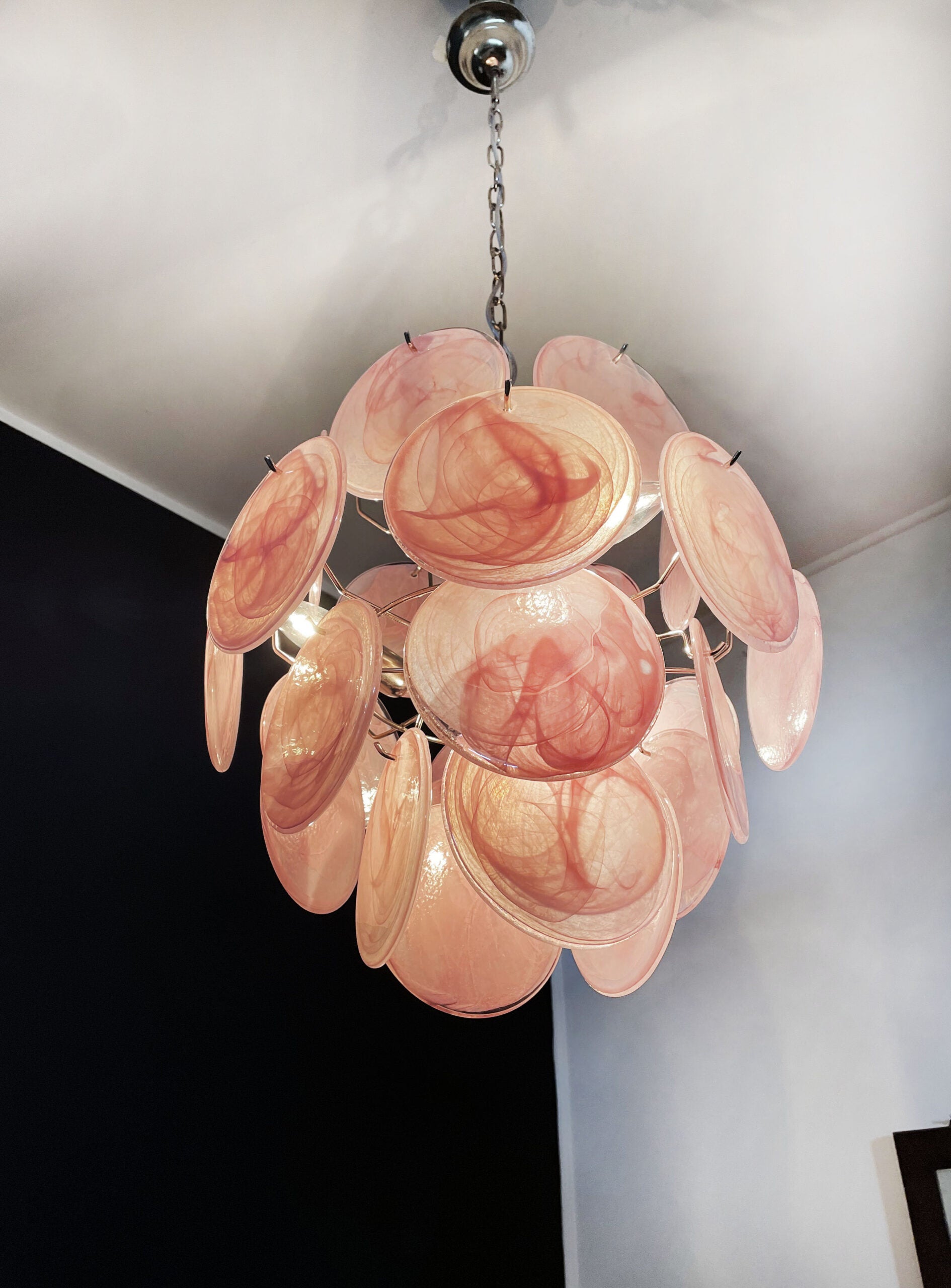 Murano Lysekrone – 24 Rosa Glassdisker – detalj 5 – Murano Classics