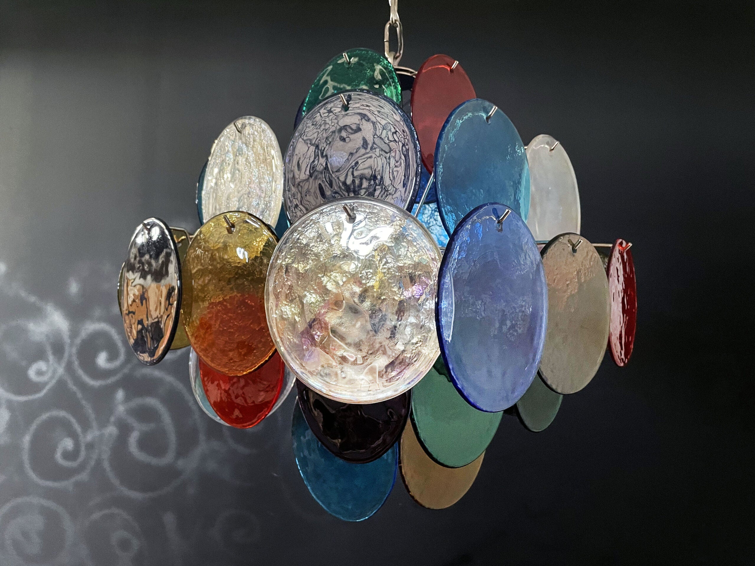 Murano Lysekrone – 36 Multifargede Glassdisker – detalj 9 – Murano Classics