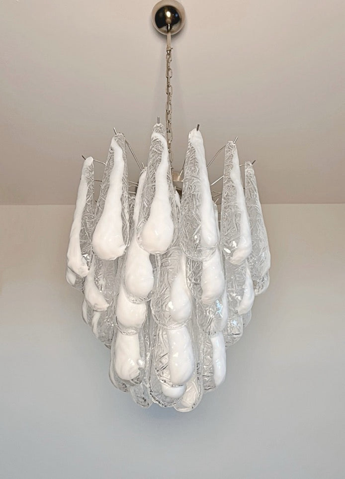 Murano Lysekrone | 41 Lattimo Dråpeglass