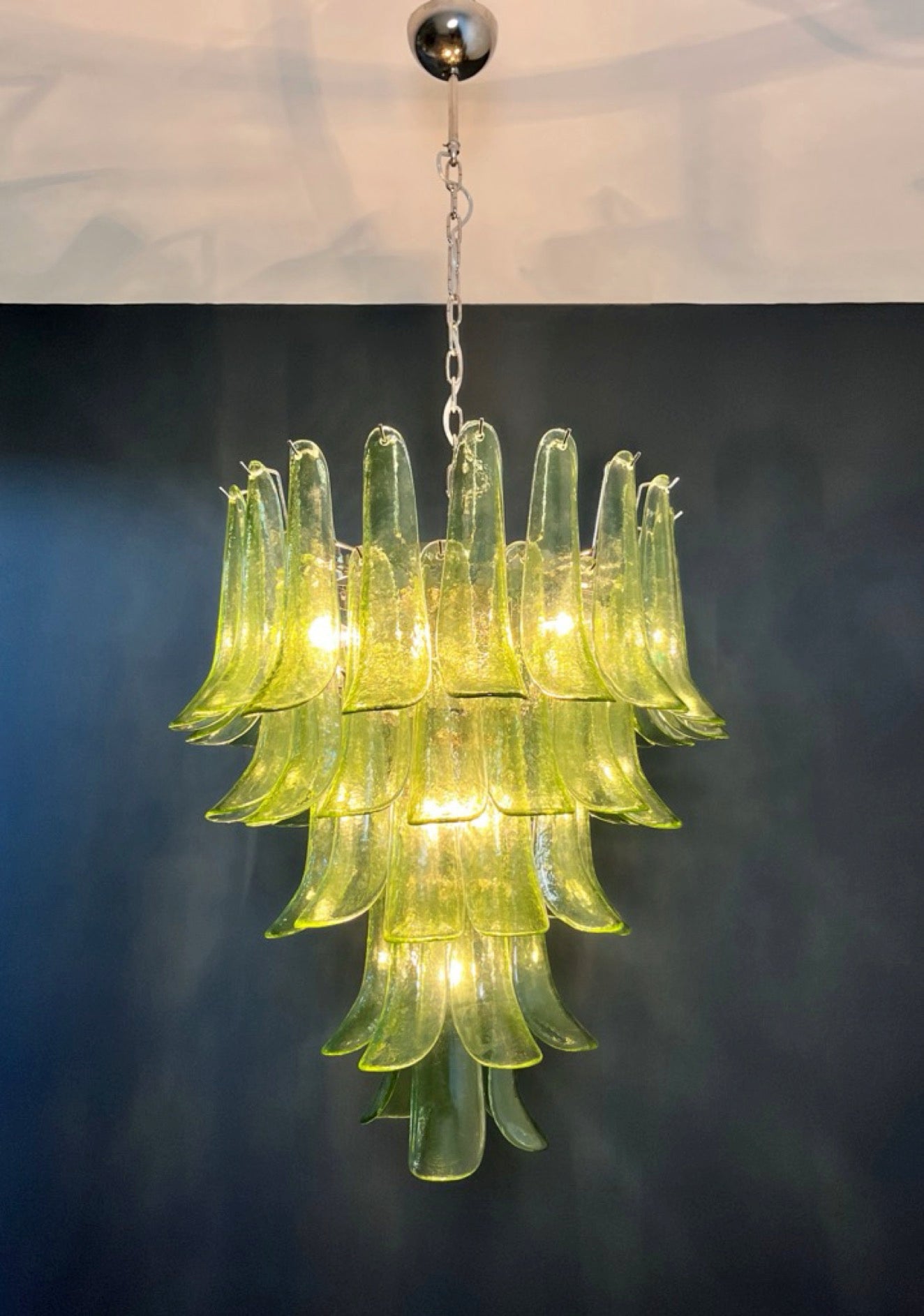 Murano Lysekrone – 52 Grønne Konglebladglass – detalj 6 – Murano Classics