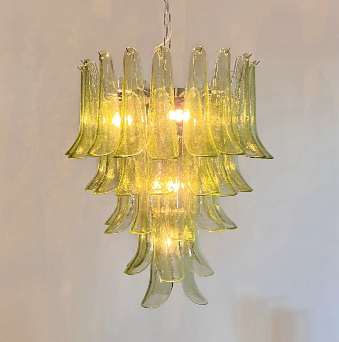 Murano Lysekrone – 52 Grønne Konglebladglass – detalj 3 – Murano Classics