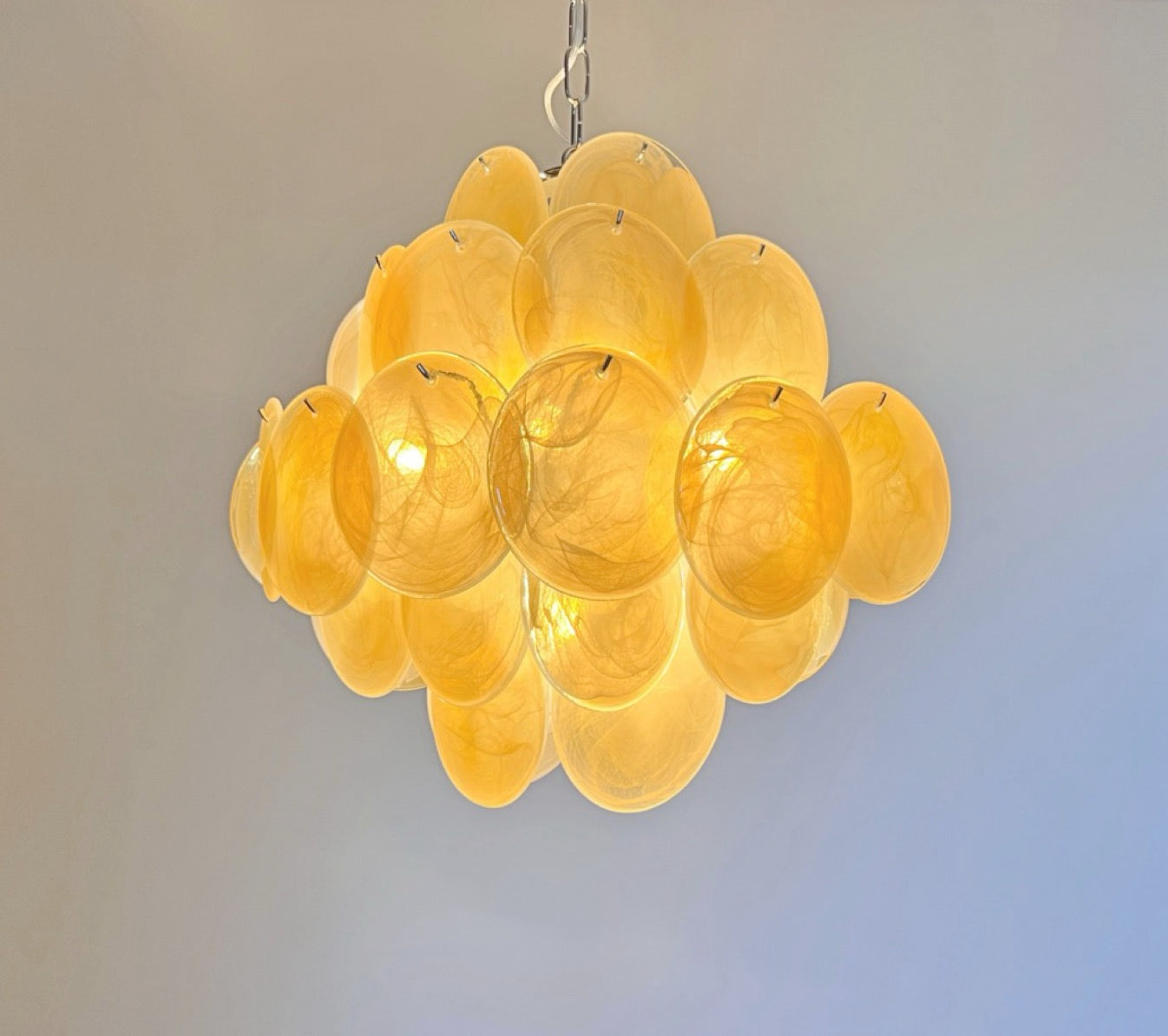 Murano Lysekrone – 36 Alabaster Gule Diskglass – detalj 4 – Murano Classics