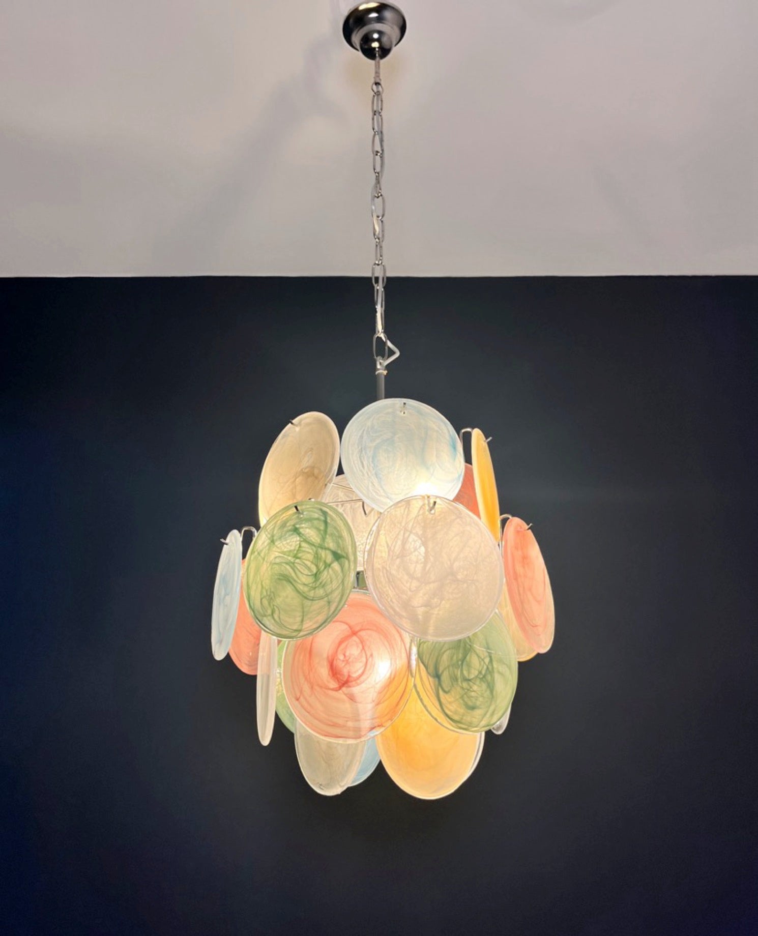 Murano Lysekrone – 24 Multifarget Alabaster Diskglass – detalj 7 – Murano Classics