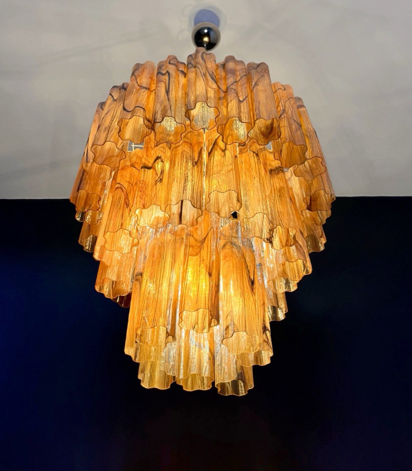 Murano Lysekrone – 48 Gule Alabaster Sorte Glassrør – detalj 7 – Murano Classics