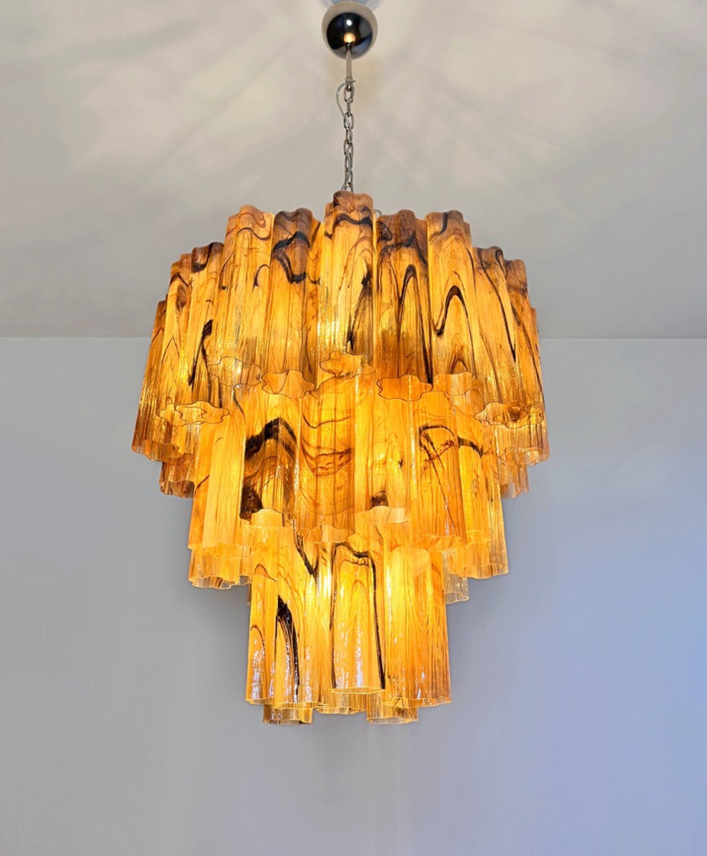 Murano Lysekrone | 48 Gule Alabaster Sorte Rørglass