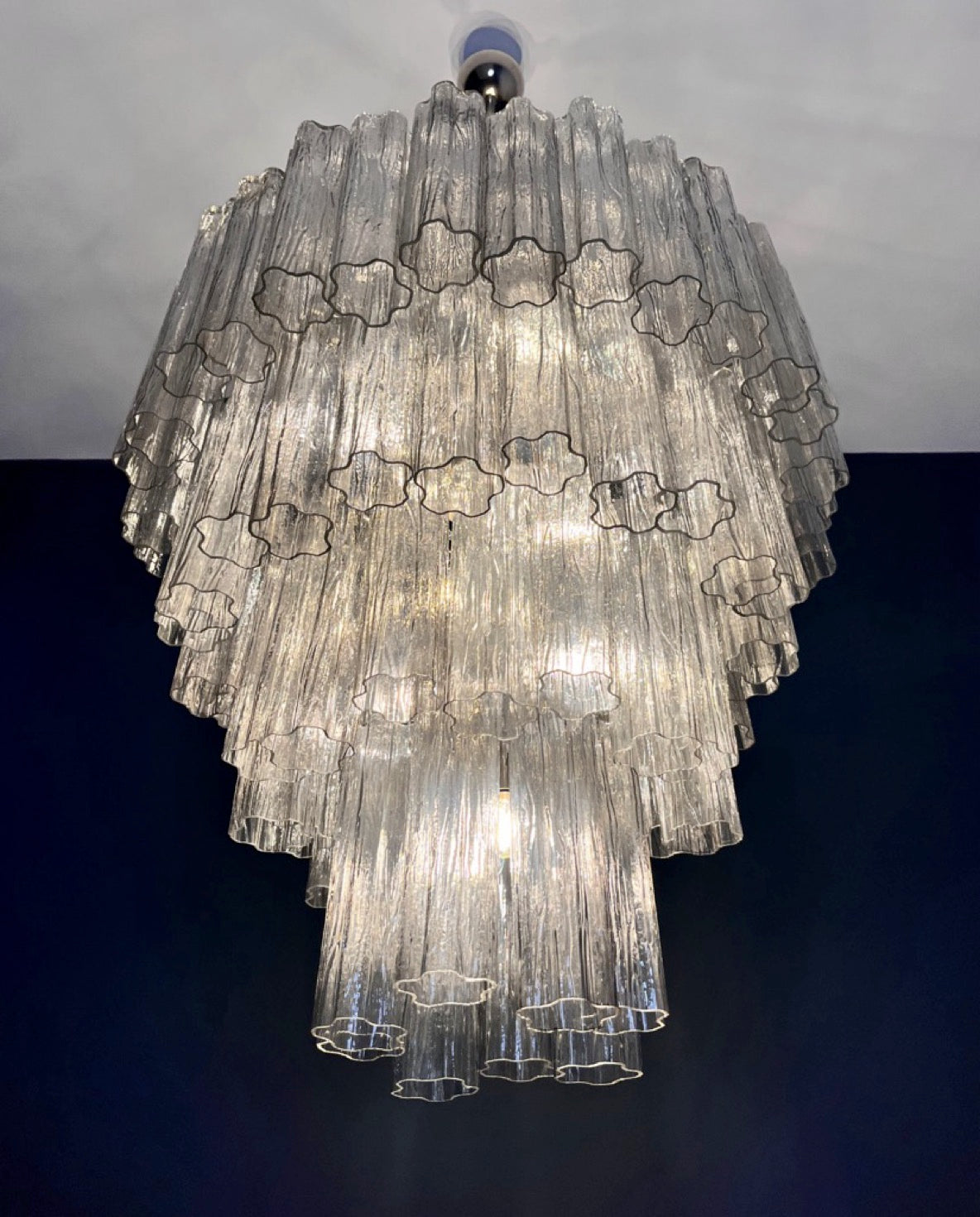 Murano Lysekrone – 80 Røykfargede Glassrør – detalj 3 – Murano Classics