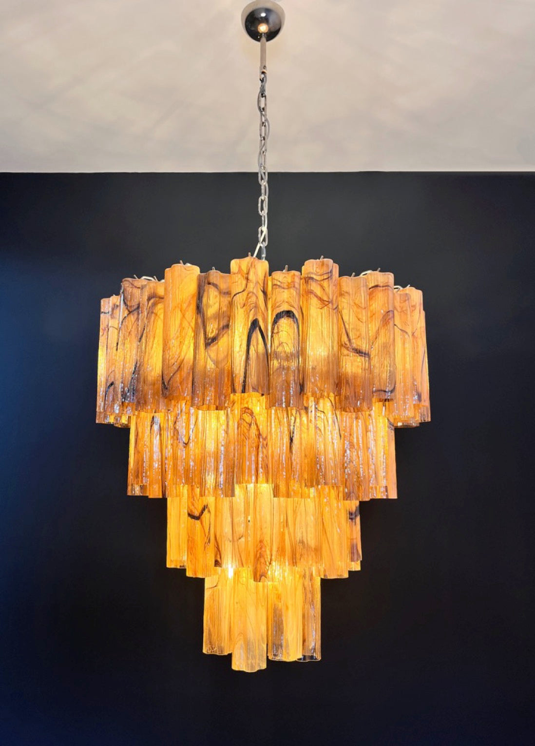 Murano Lysekrone – 80 Gule Alabaster Sorte Glassrør – detalj 7 – Murano Classics