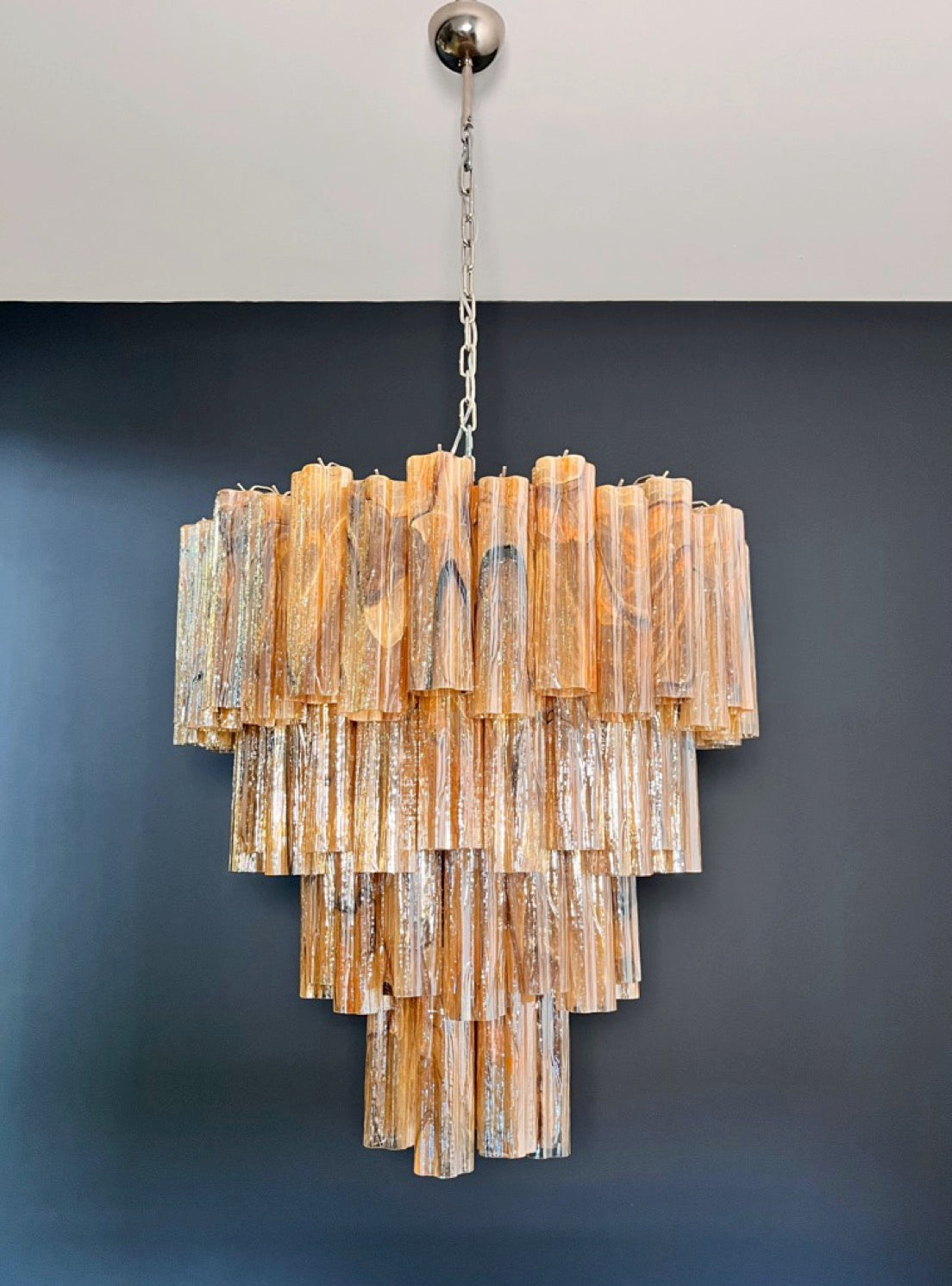 Murano Lysekrone – 80 Gule Alabaster Sorte Glassrør – Murano Classics