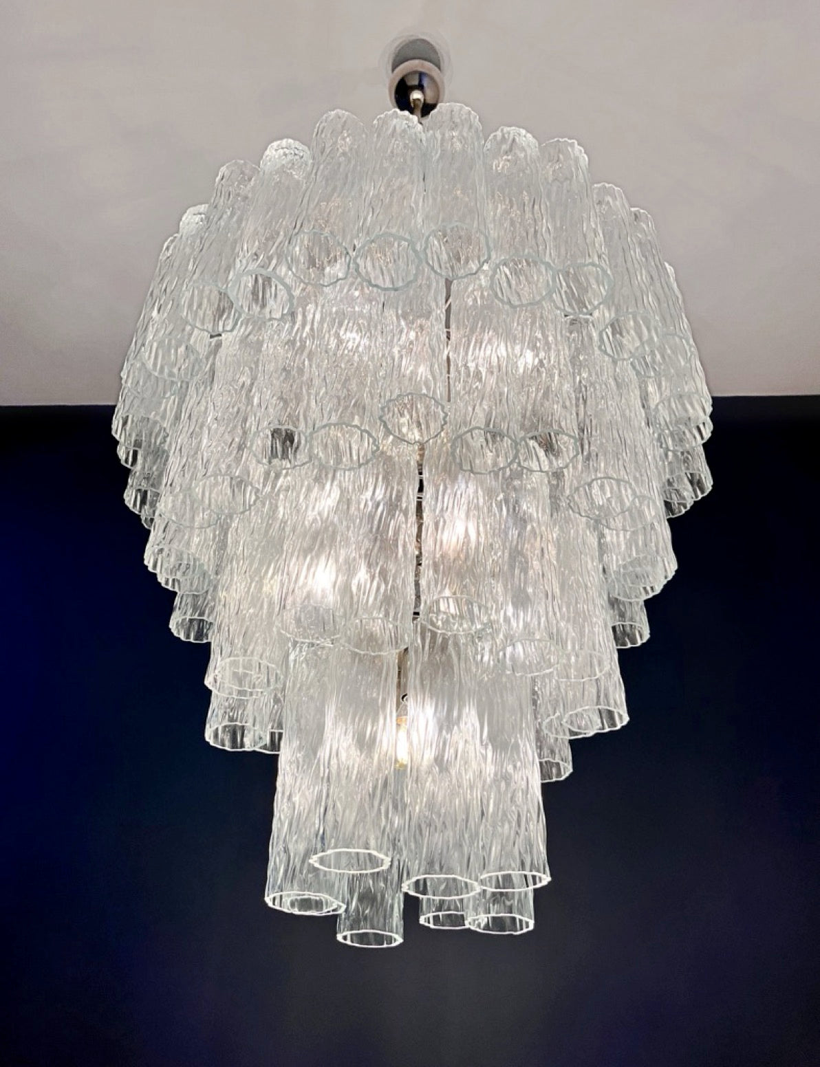 Huge Murano Glass Tiered Chandelier – 80 glasses – transparent corteccia glass tube