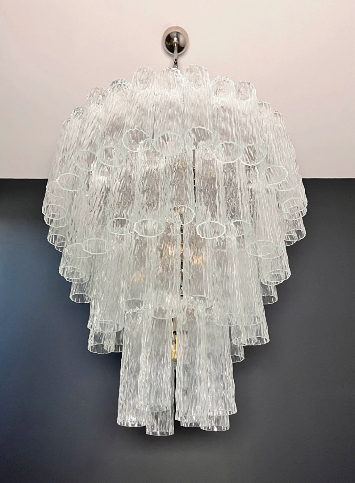 Huge Murano Glass Tiered Chandelier – 80 glasses – transparent corteccia glass tube