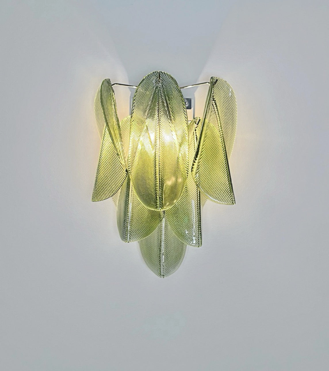 Pair of Vintage Italian Murano wall lights – 12 “rondini” green glass
