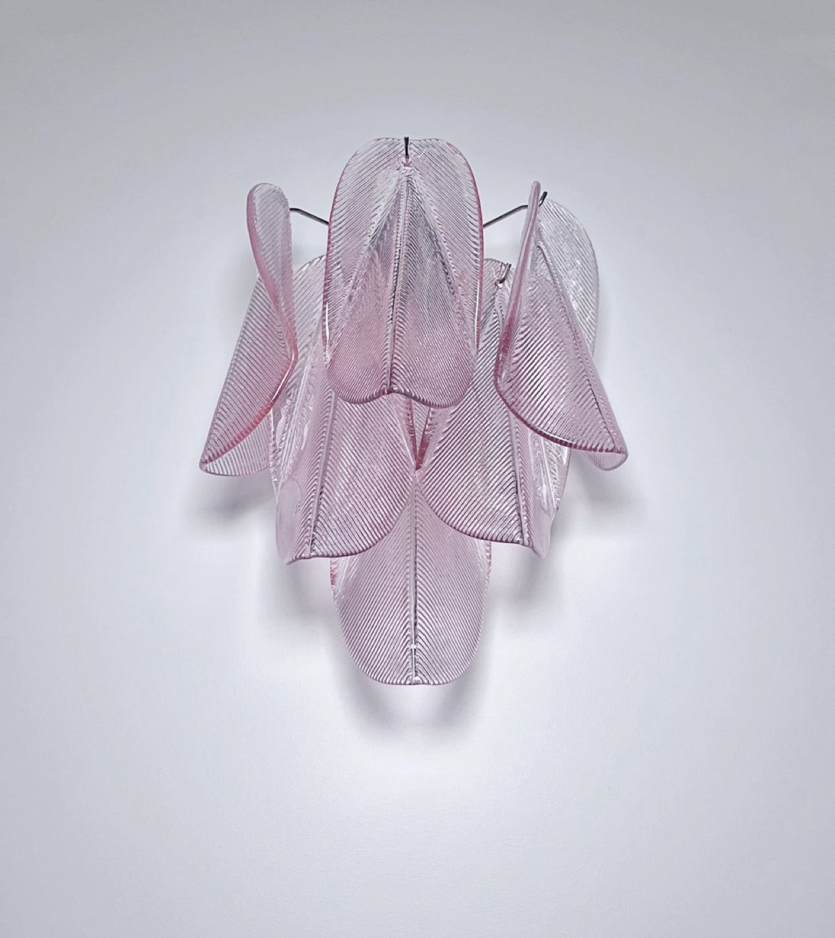 Pair of Vintage Italian Murano wall lights – 12 “rondini” pink glass