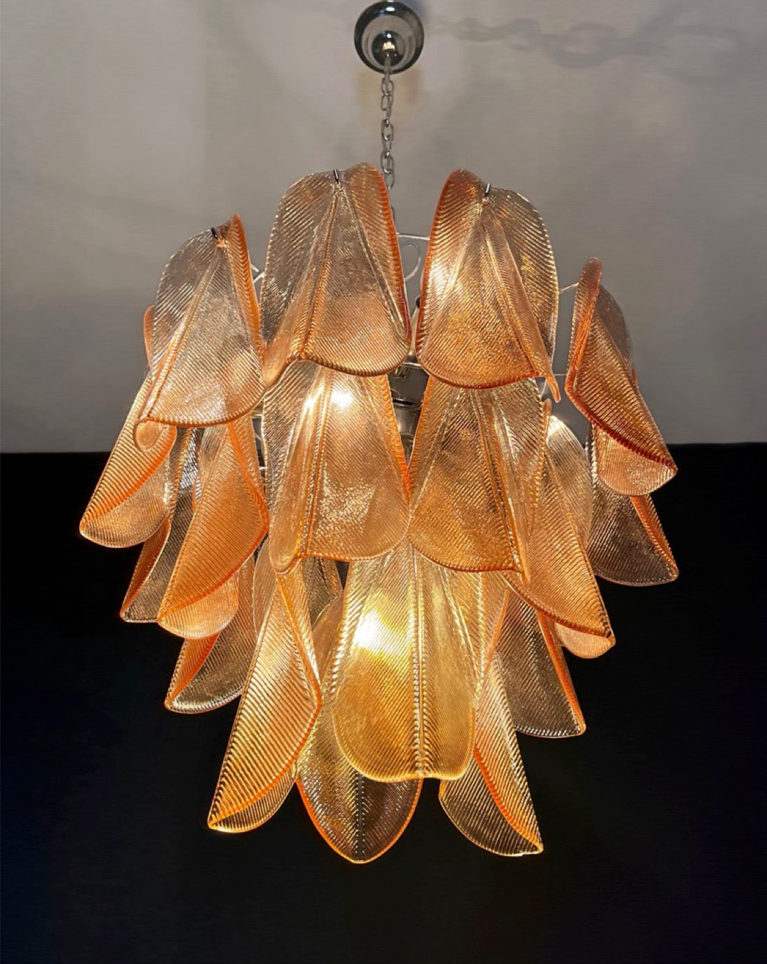 Italian vintage Murano chandelier – Mazzega – 23 “rondini” tobacco glass
