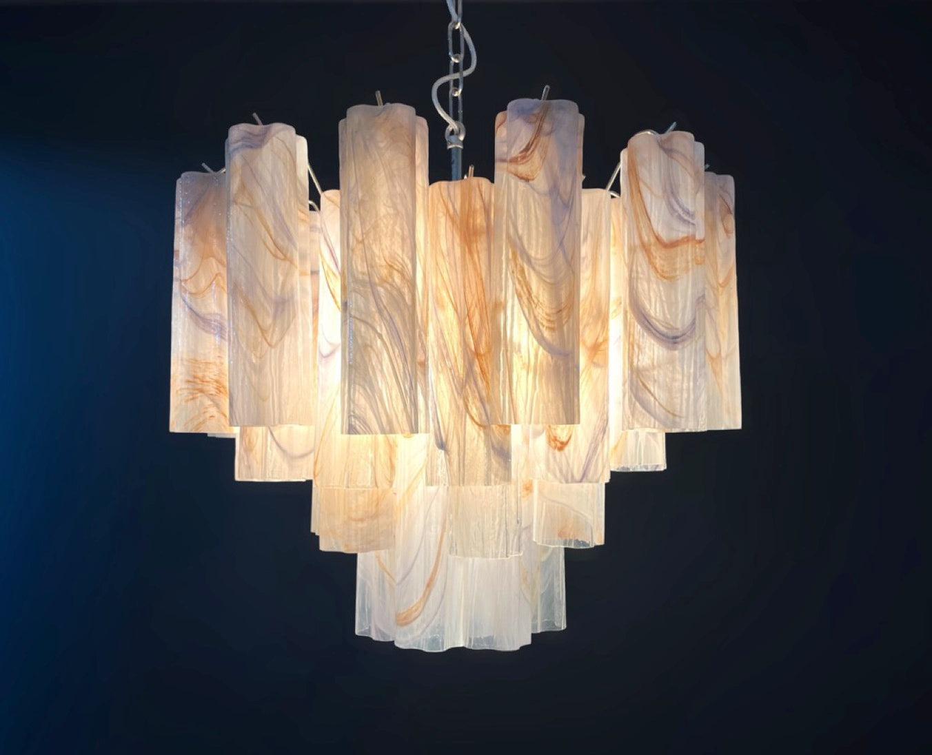 Fantastic Glass Tube Chandelier – 36 alabaster wisteria glasses
