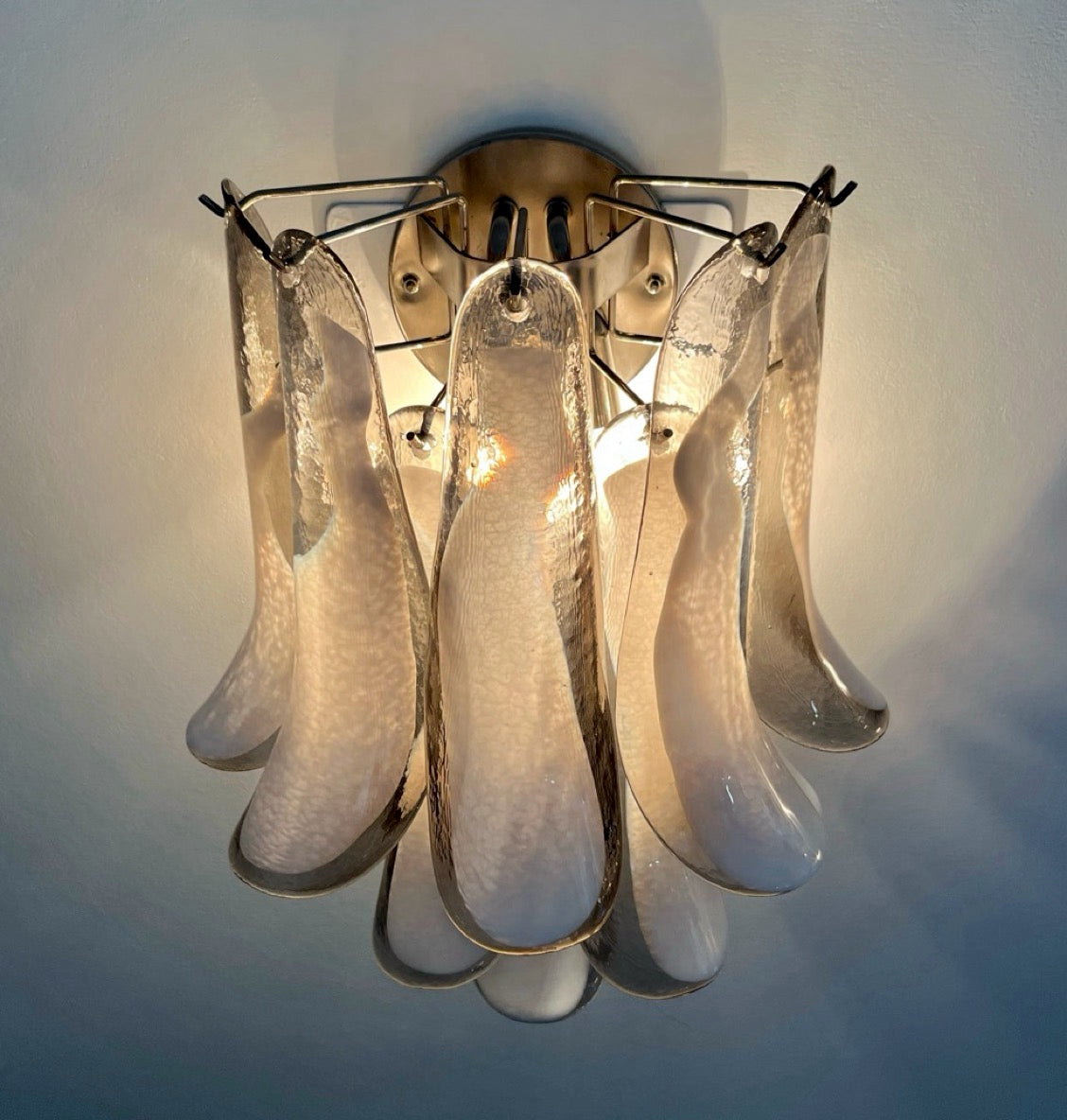 Pair of Vintage Italian Murano wall lights – Mazzega – 10 smoked lattimo glass petals