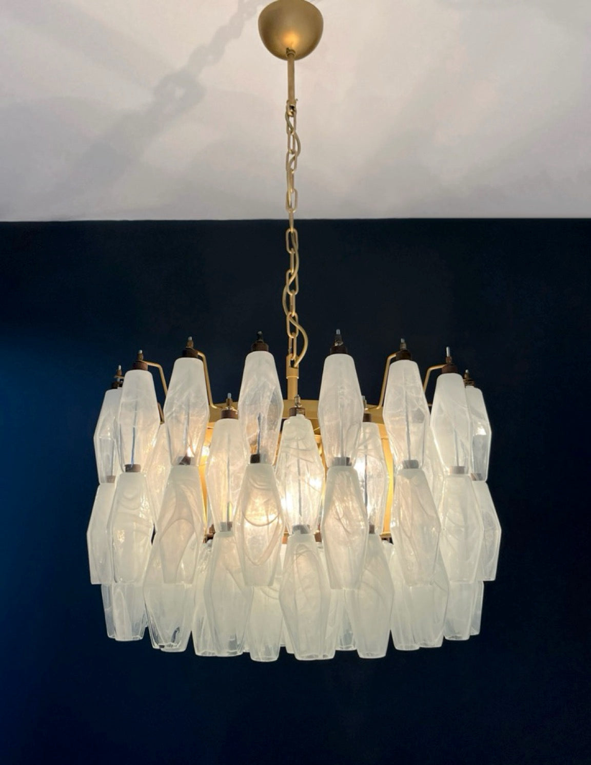 Amazing Murano glass Candelier – 107  white alabaster poliedri