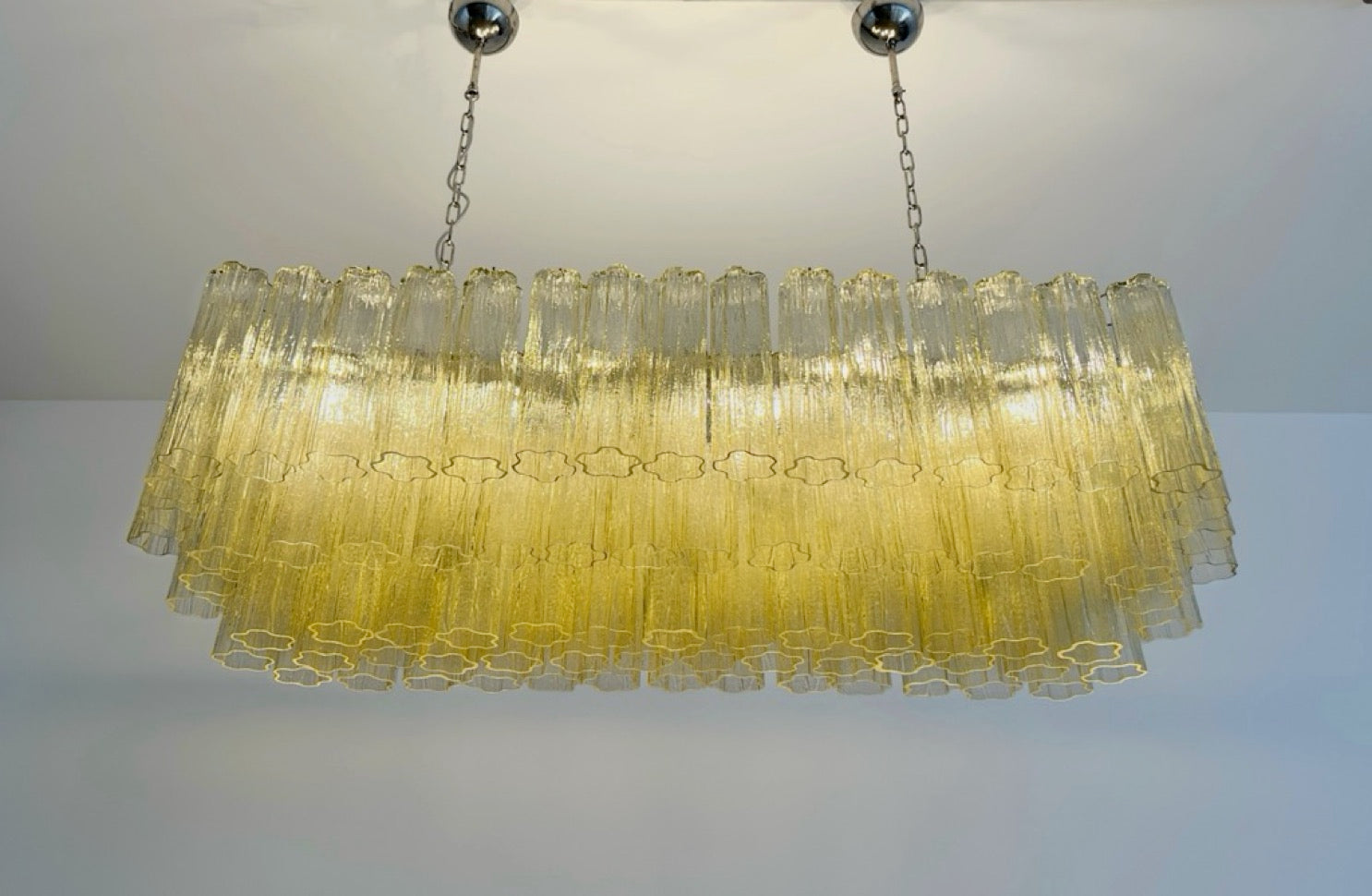 Elegant Murano tube Chandelier – 114 clear amber glasses