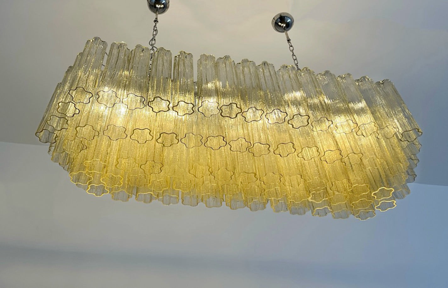 Elegant Murano tube Chandelier – 114 clear amber glasses