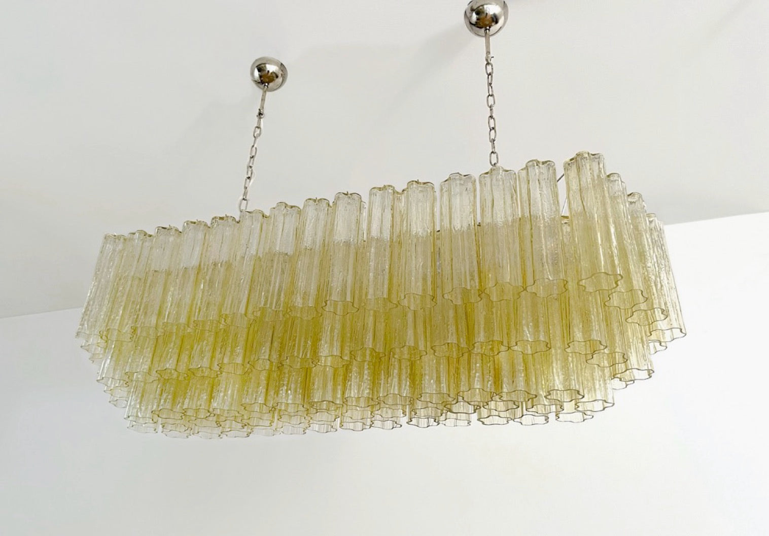 Elegant Murano tube Chandelier – 114 clear amber glasses