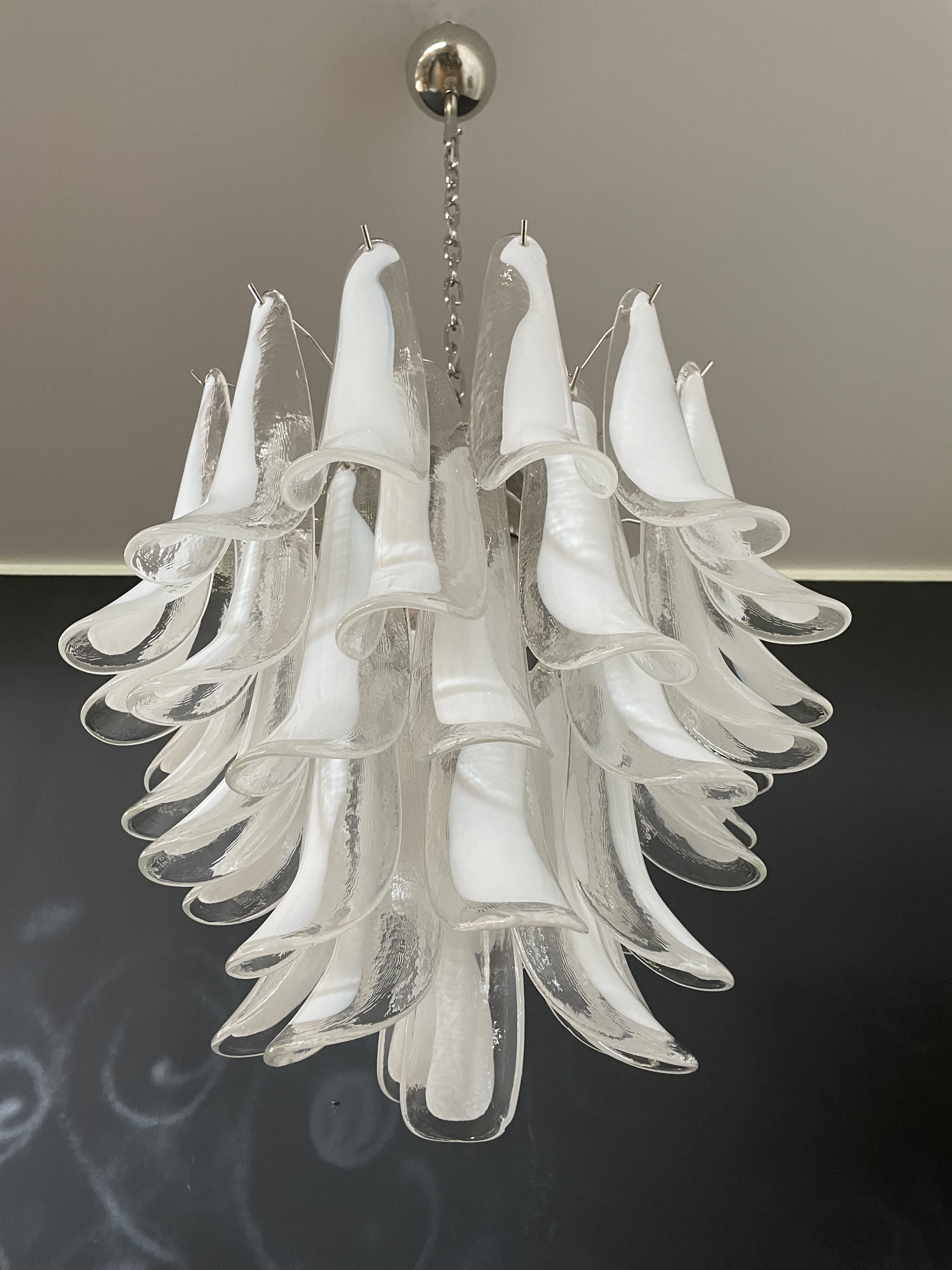 Murano Lysekrone – 41 Klare Konglebladglass – detalj 2 – Murano Classics