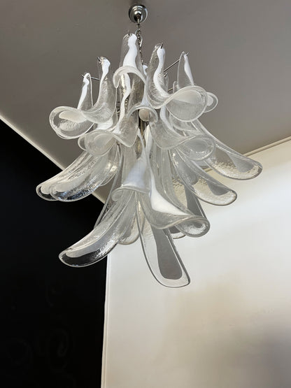 Murano Chandelier | 30 Clear cone leaf glasses