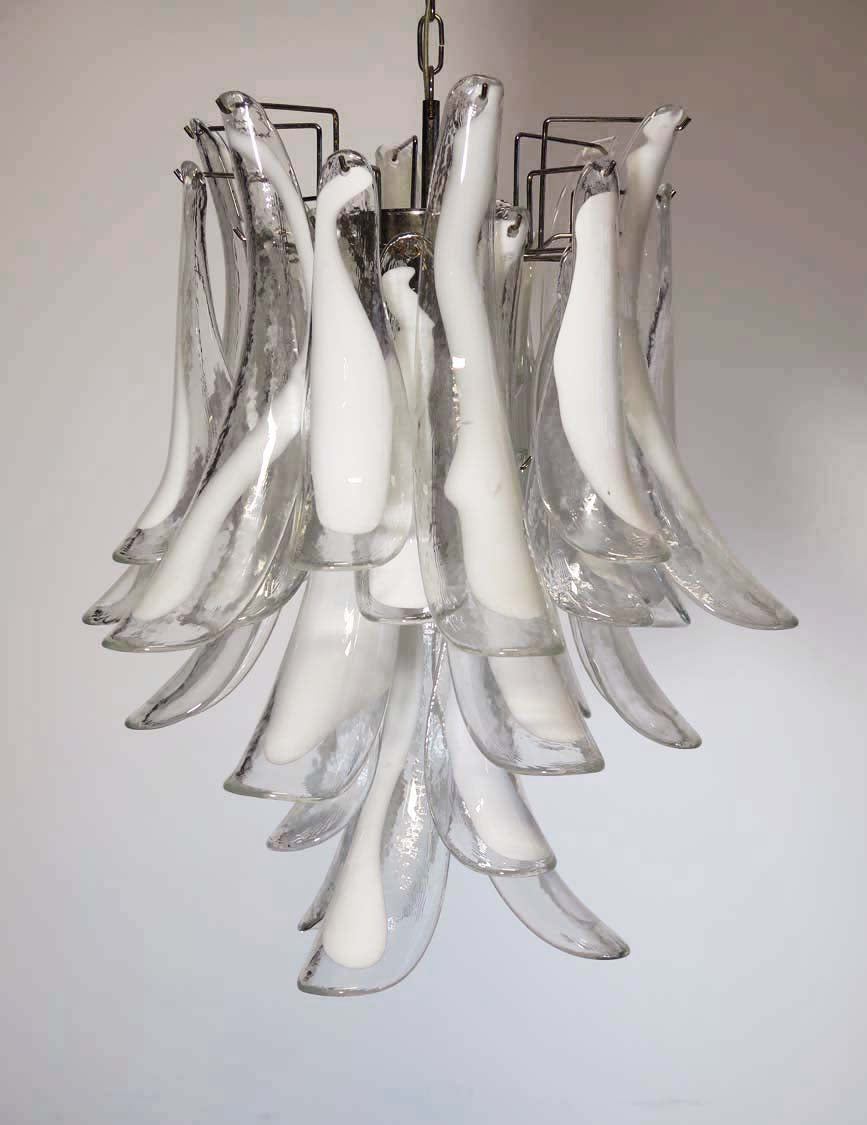 Murano Chandelier | 30 Clear cone leaf glasses