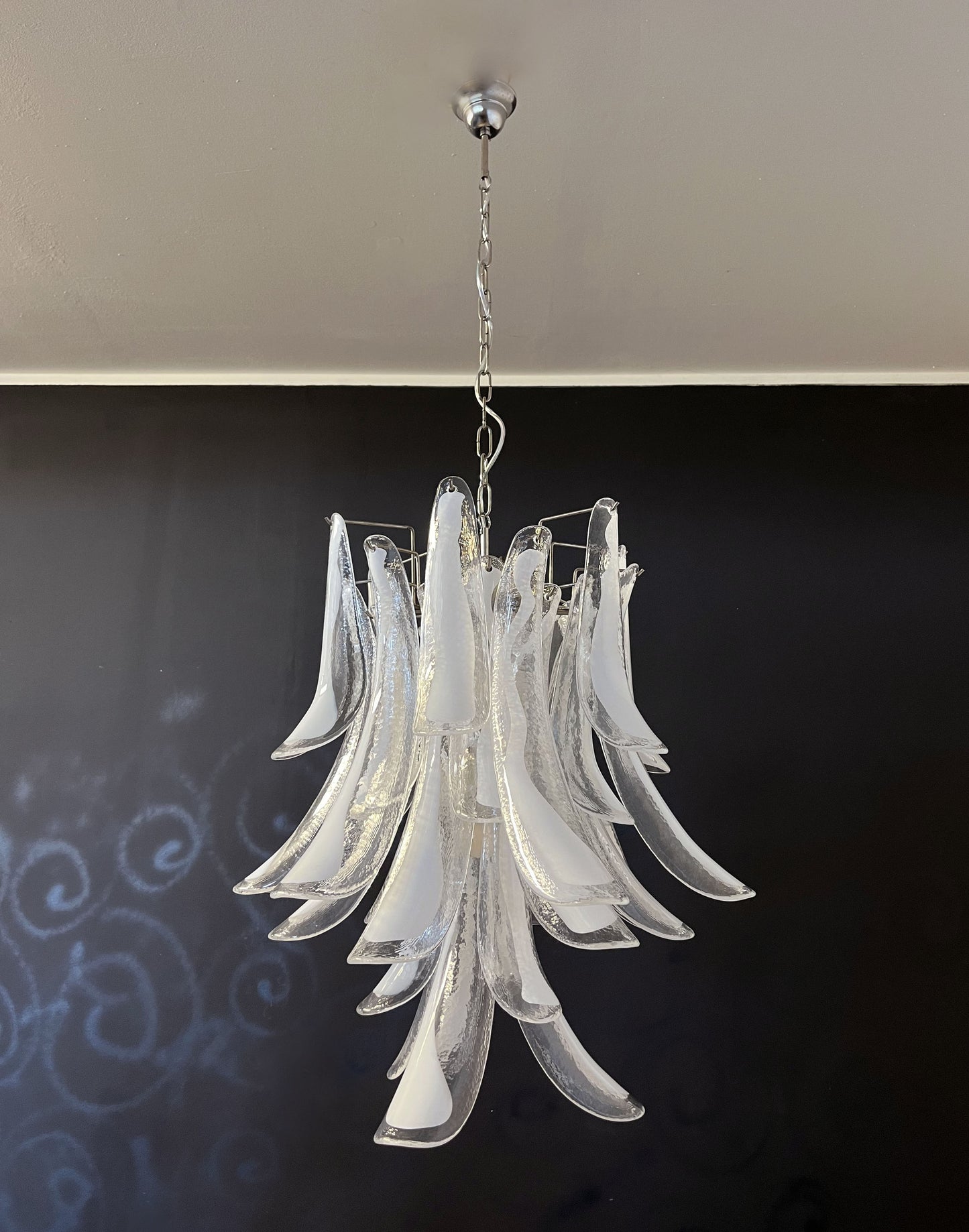 Murano Chandelier | 30 Clear cone leaf glasses