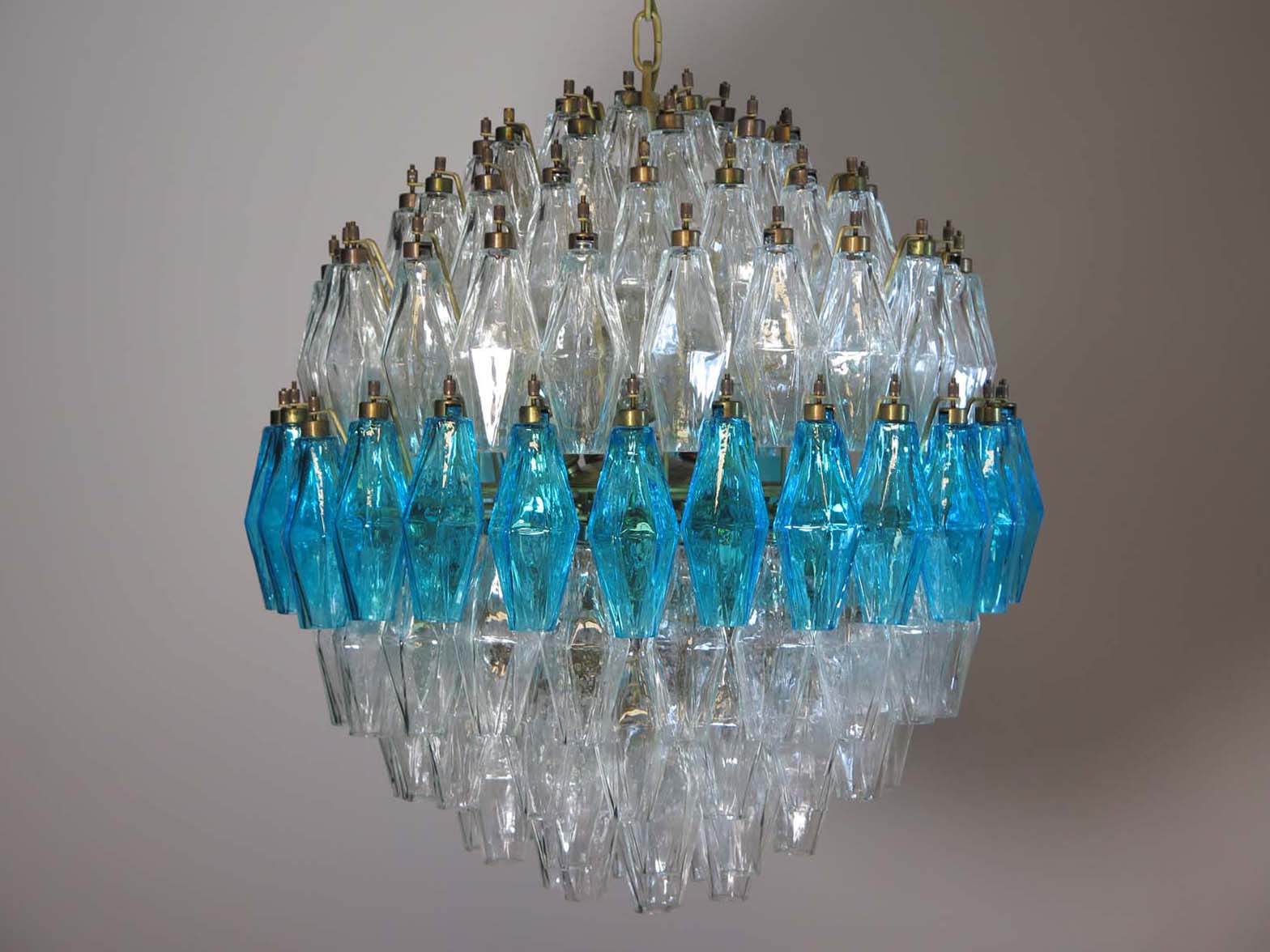 Murano Lysekrone – 140 Klare og Blå Poliedriglass – Murano Classics