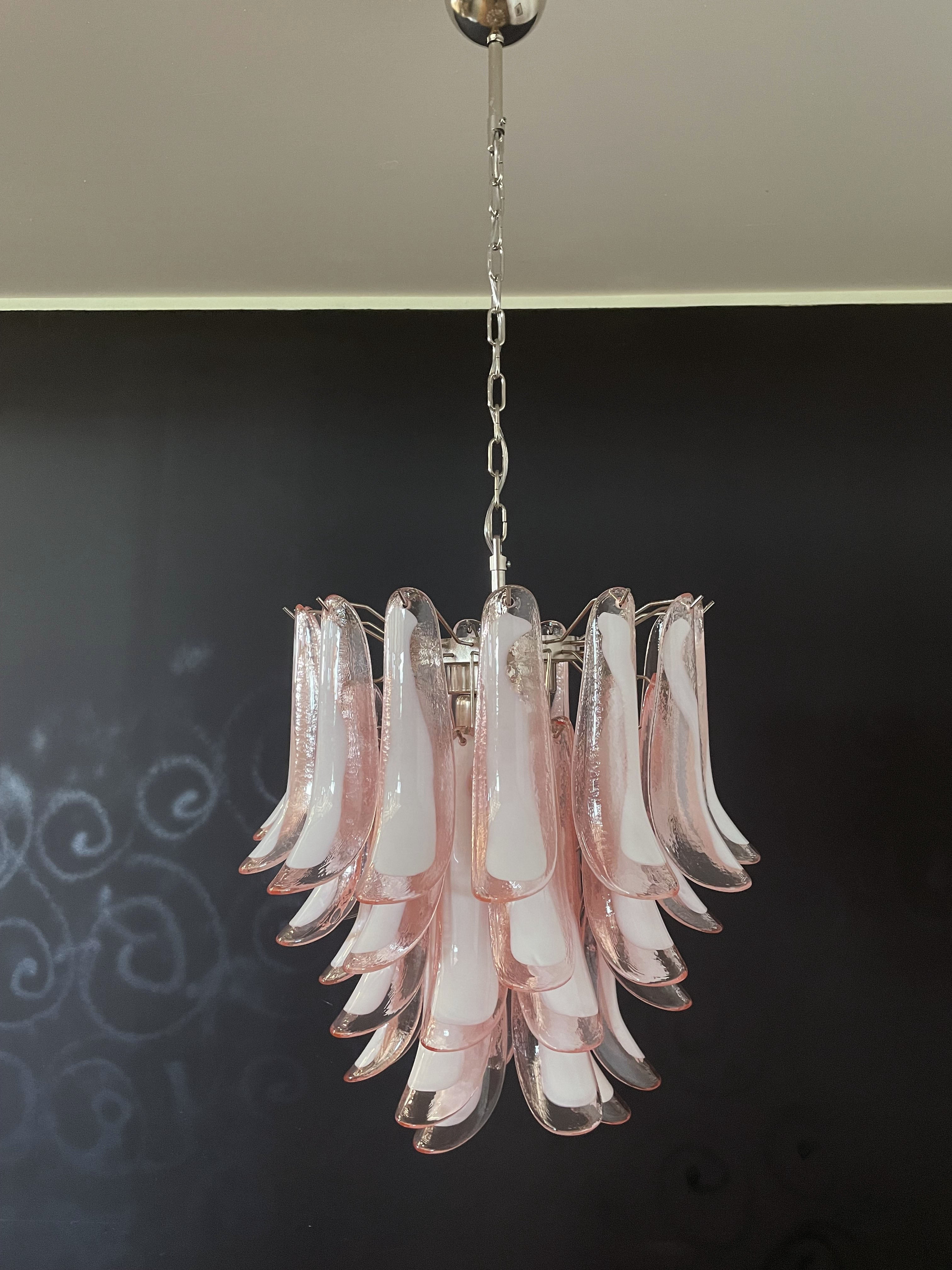 Murano Lysekrone – 41 Rosa Konglebladglass – detalj 11 – Murano Classics