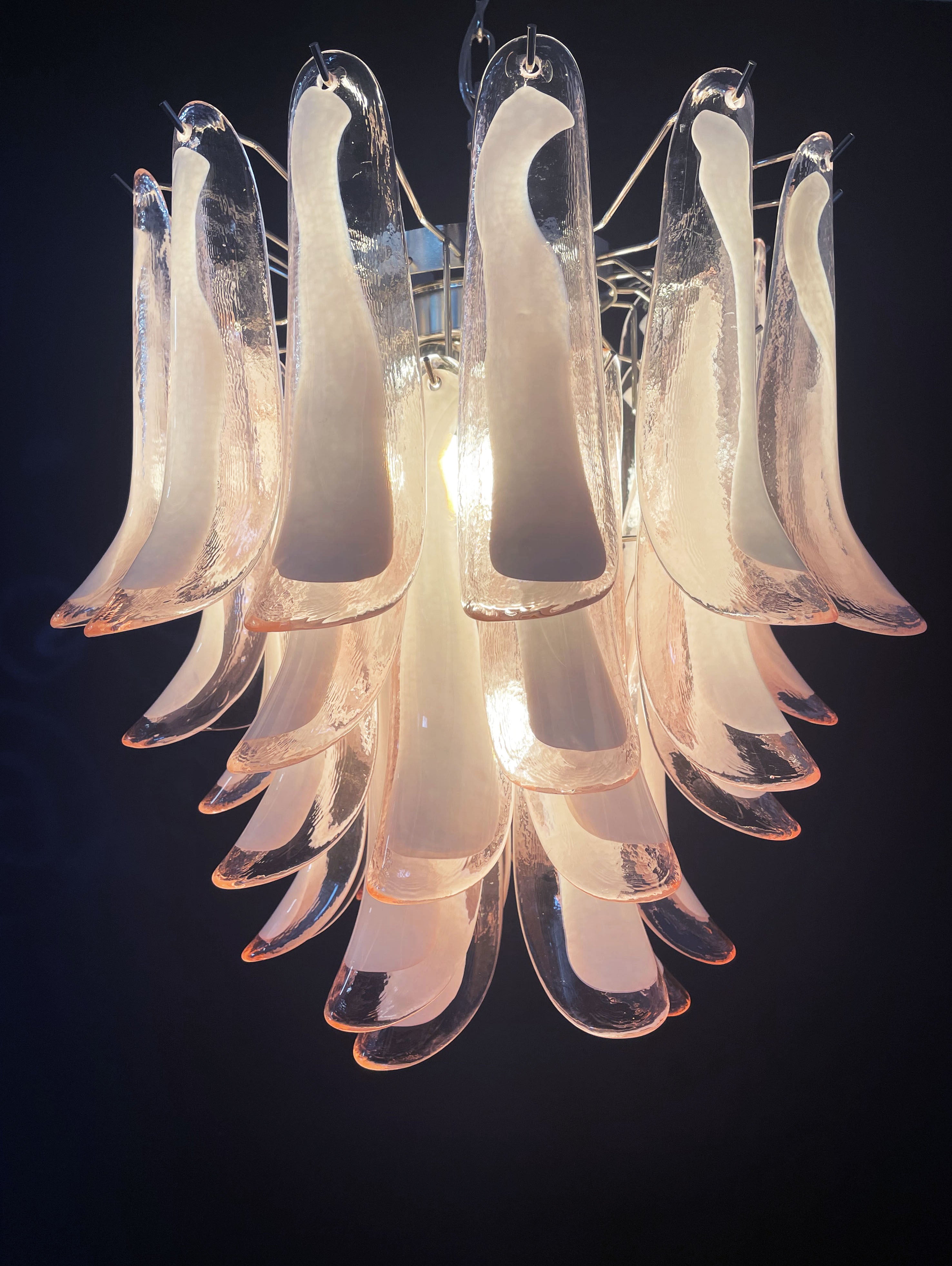 Murano Lysekrone – 41 Rosa Konglebladglass – detalj 6 – Murano Classics