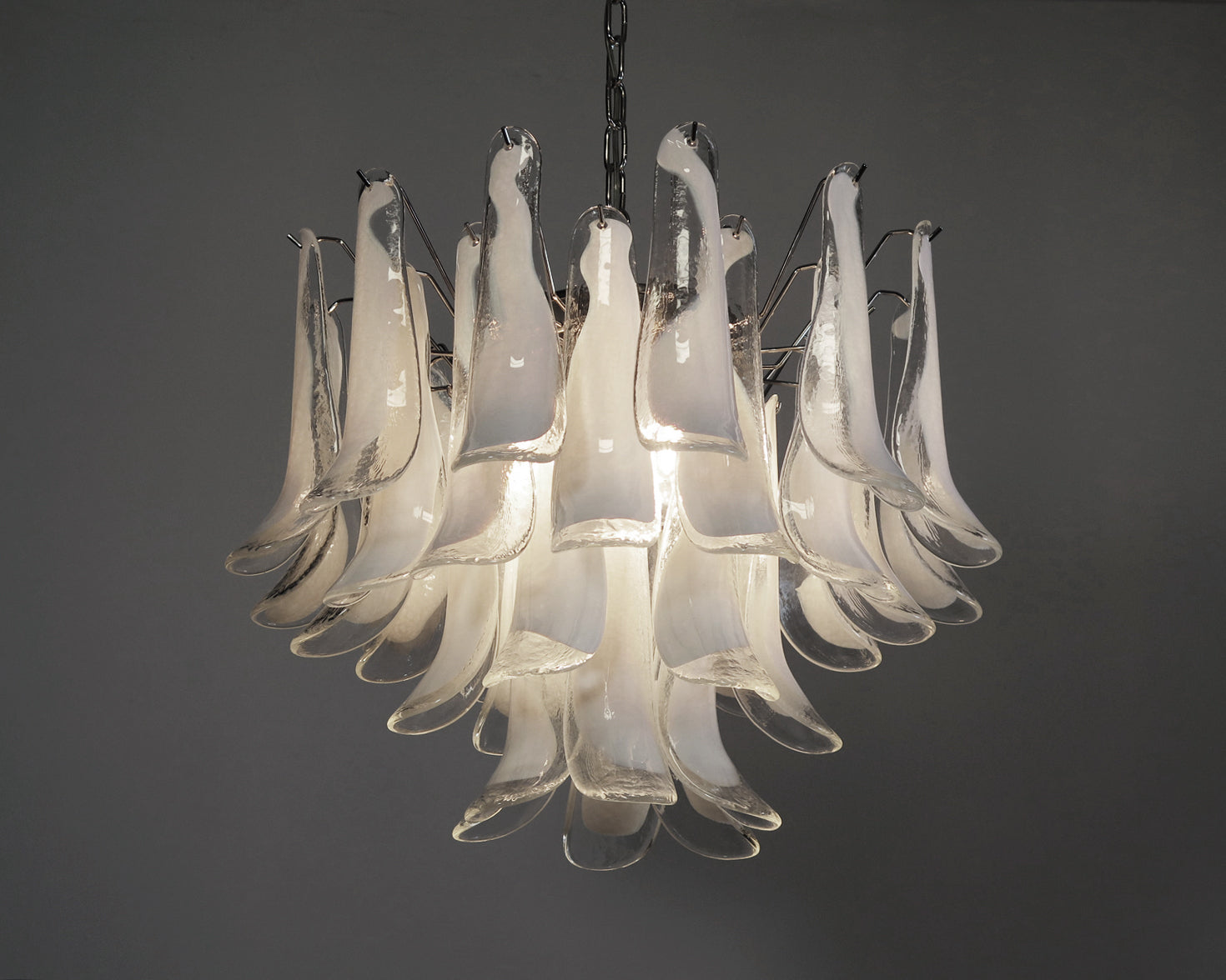 Murano Lysekrone – 36 Klare Konglebladglass – detalj 8 – Murano Classics