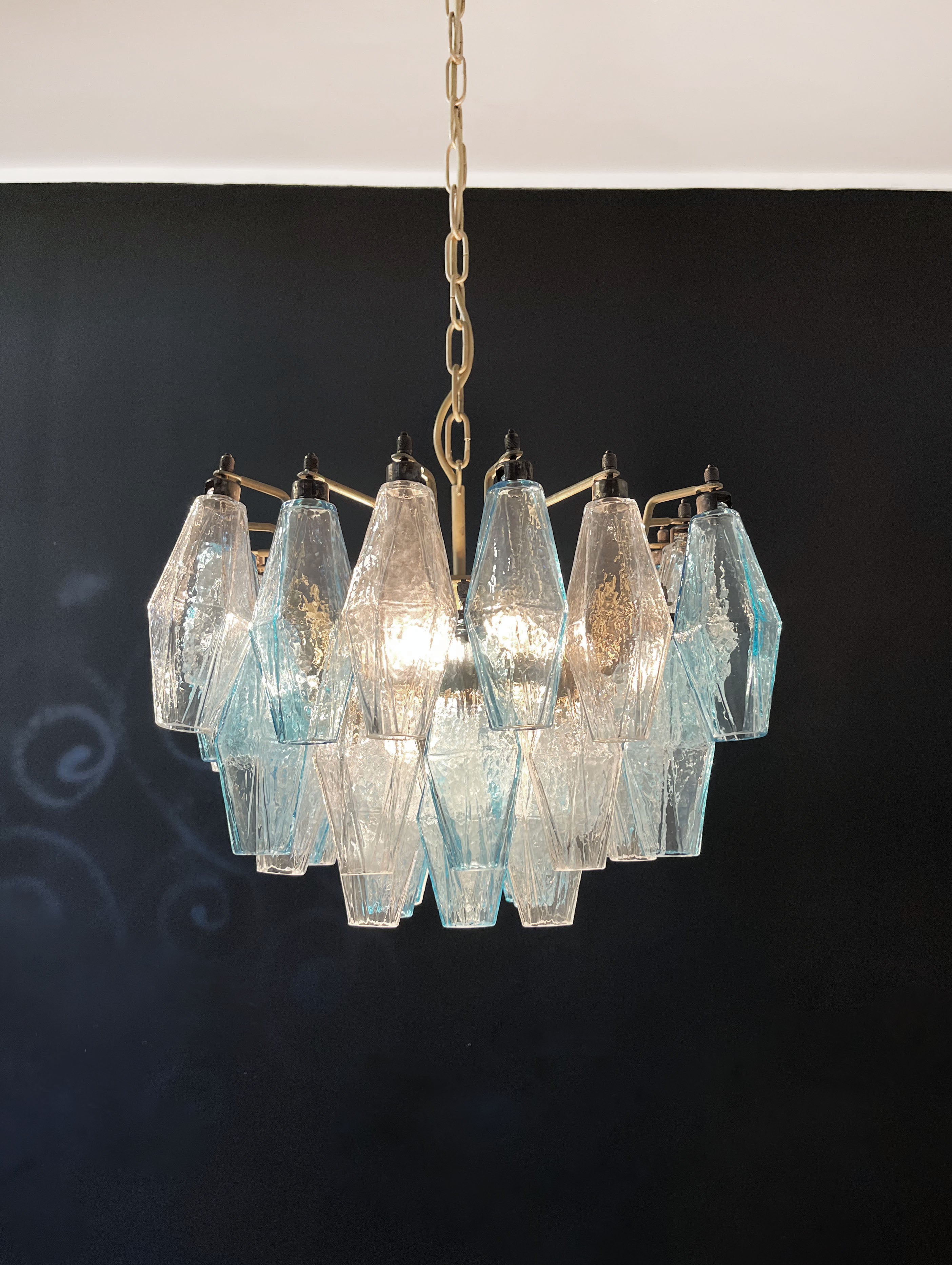 Murano Lysekrone – 56 Klare og Blå Poliedriglass – detalj 4 – Murano Classics
