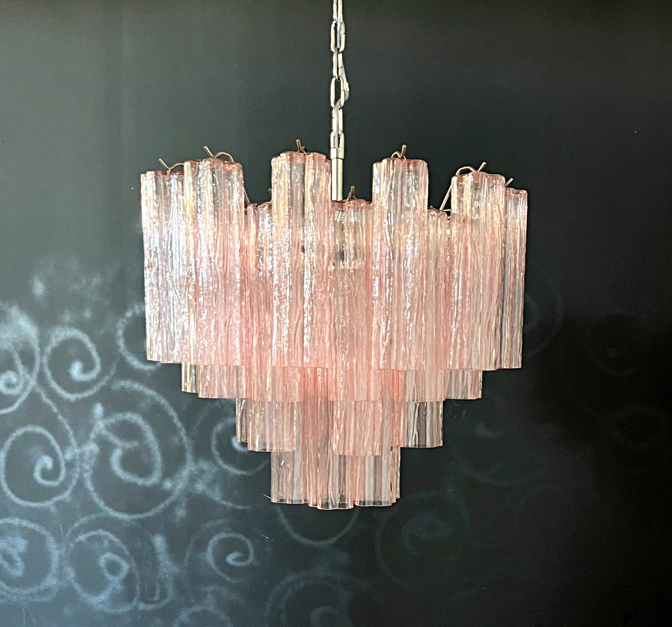 Murano Lysekrone – 36 Rosa Glassrør – detalj 5 – Murano Classics