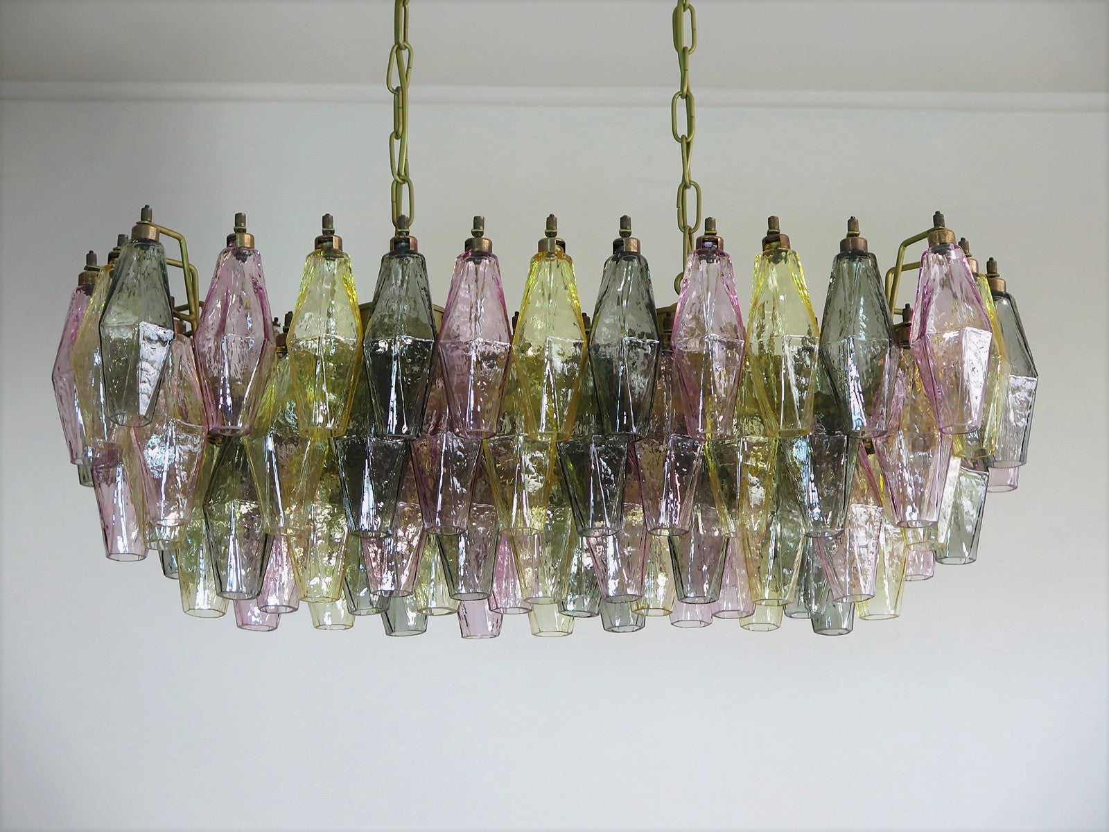 Murano Lysekrone – 84 Multifargede Poliedriglass – detalj 3 – Murano Classics