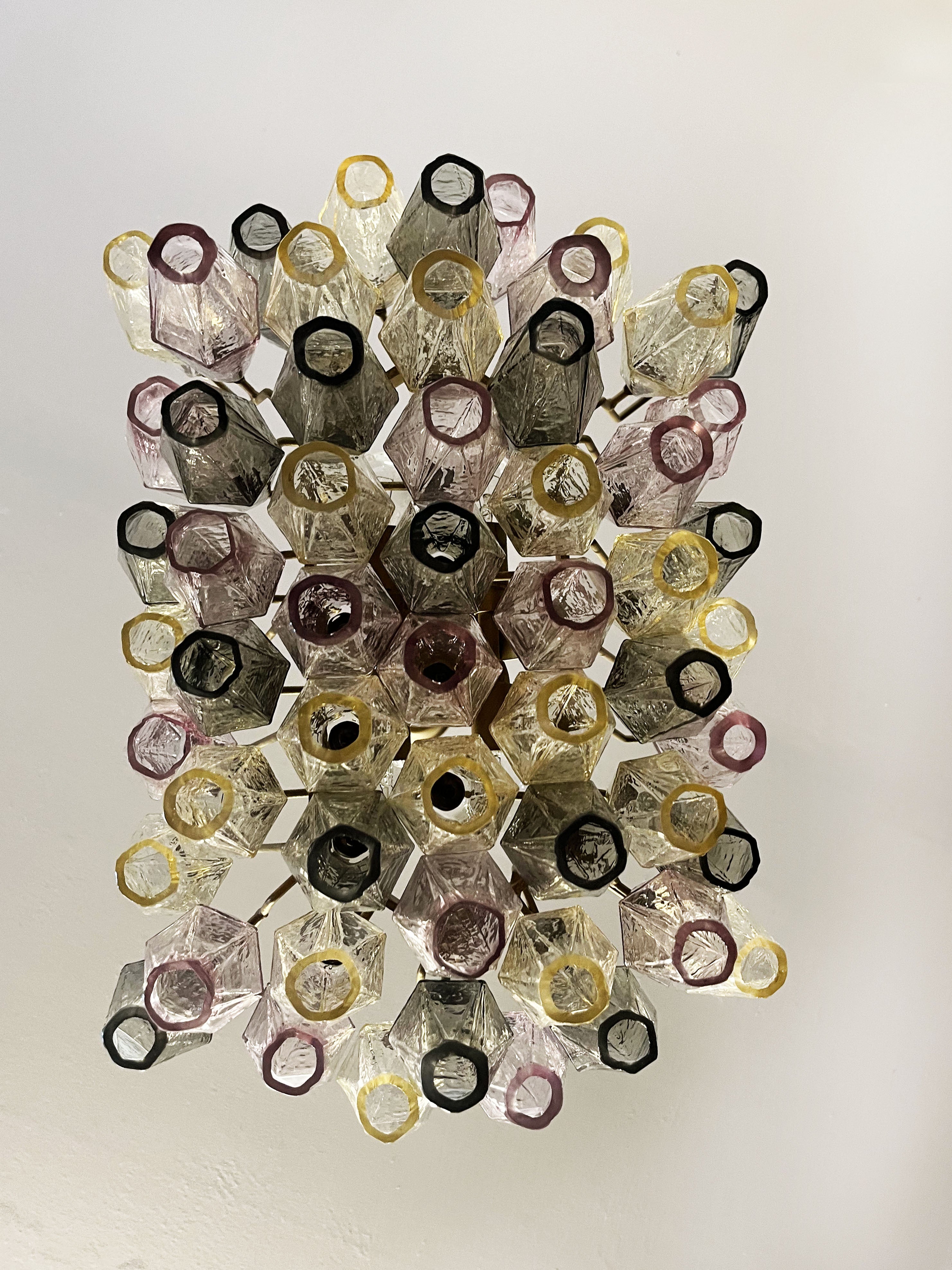 Murano Lysekrone – 56 Multifargede Poliedriglass – detalj 1 – Murano Classics