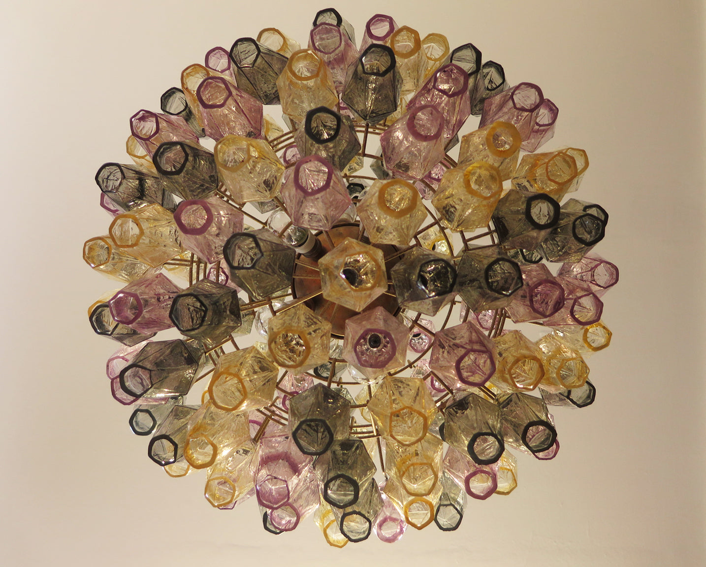 Murano Lysekrone – 140 Multifargede Poliedriglass – detalj 1 – Murano Classics