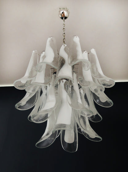 Murano Chandelier | 26 Clear cone leaf glasses