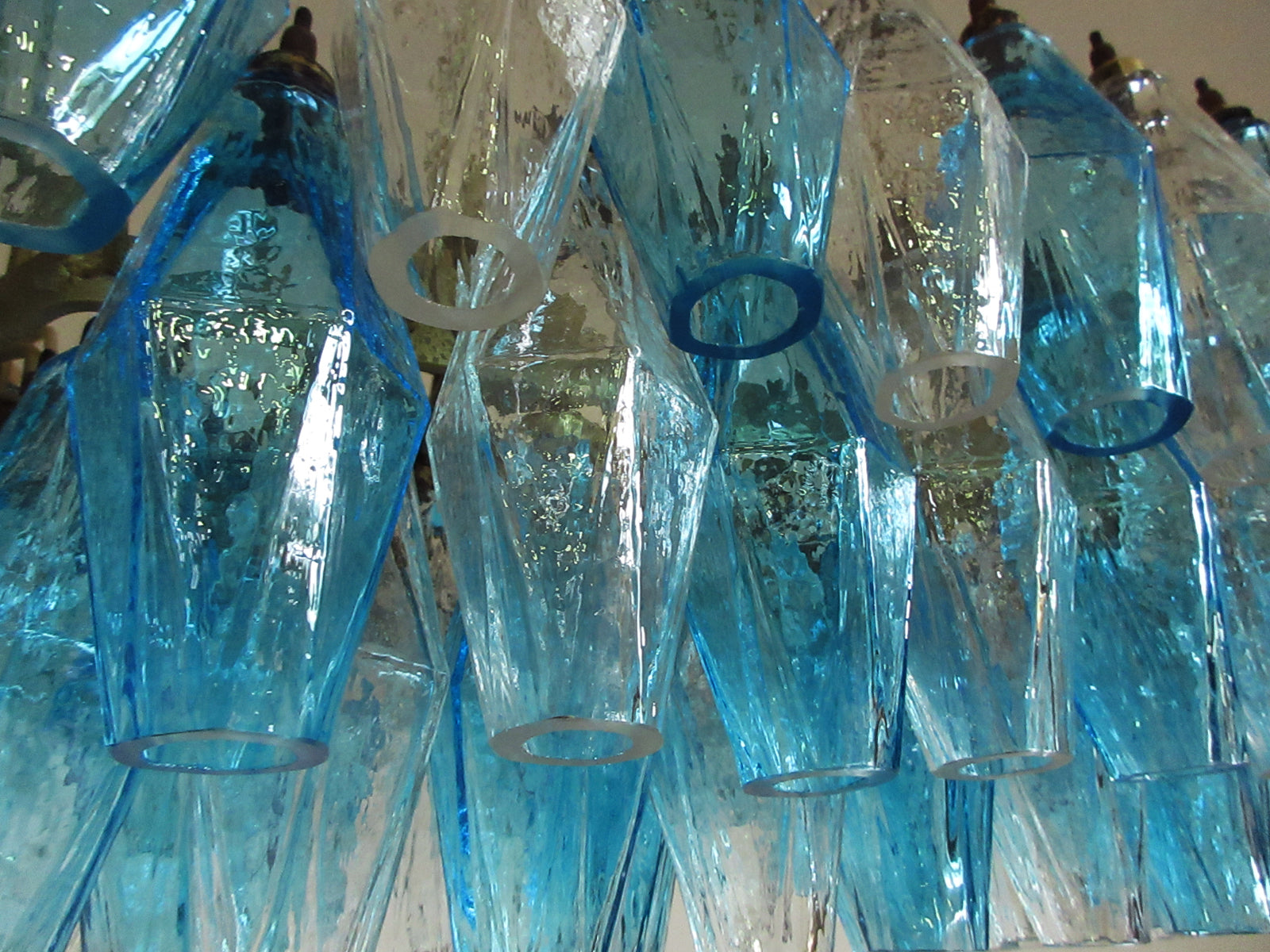 Murano Lysekrone – 84 Klare og Blå Poliedriglass – detalj 6 – Murano Classics