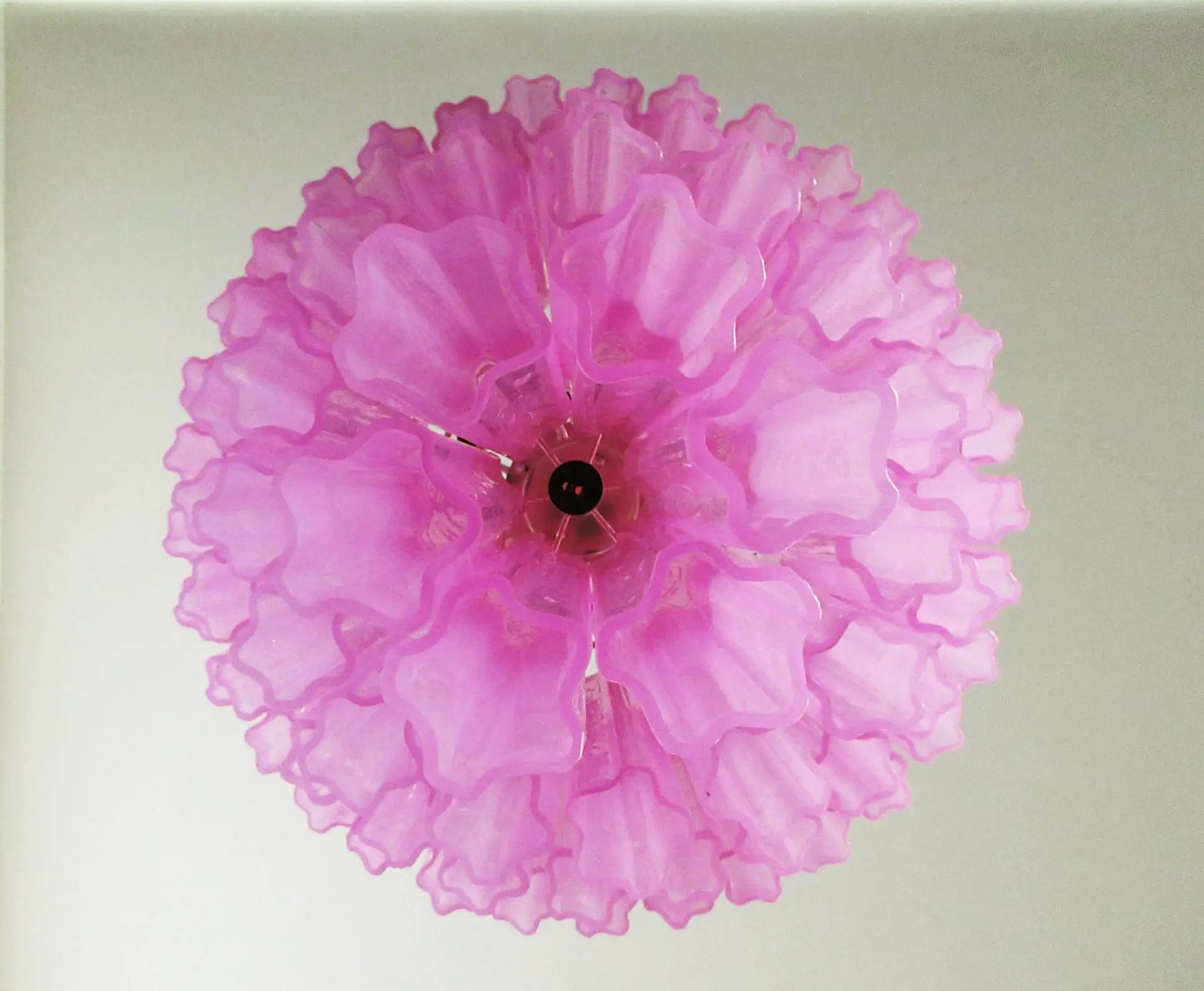 Murano Lysekrone – 78 Rosa Glassrør – detalj 1 – Murano Classics