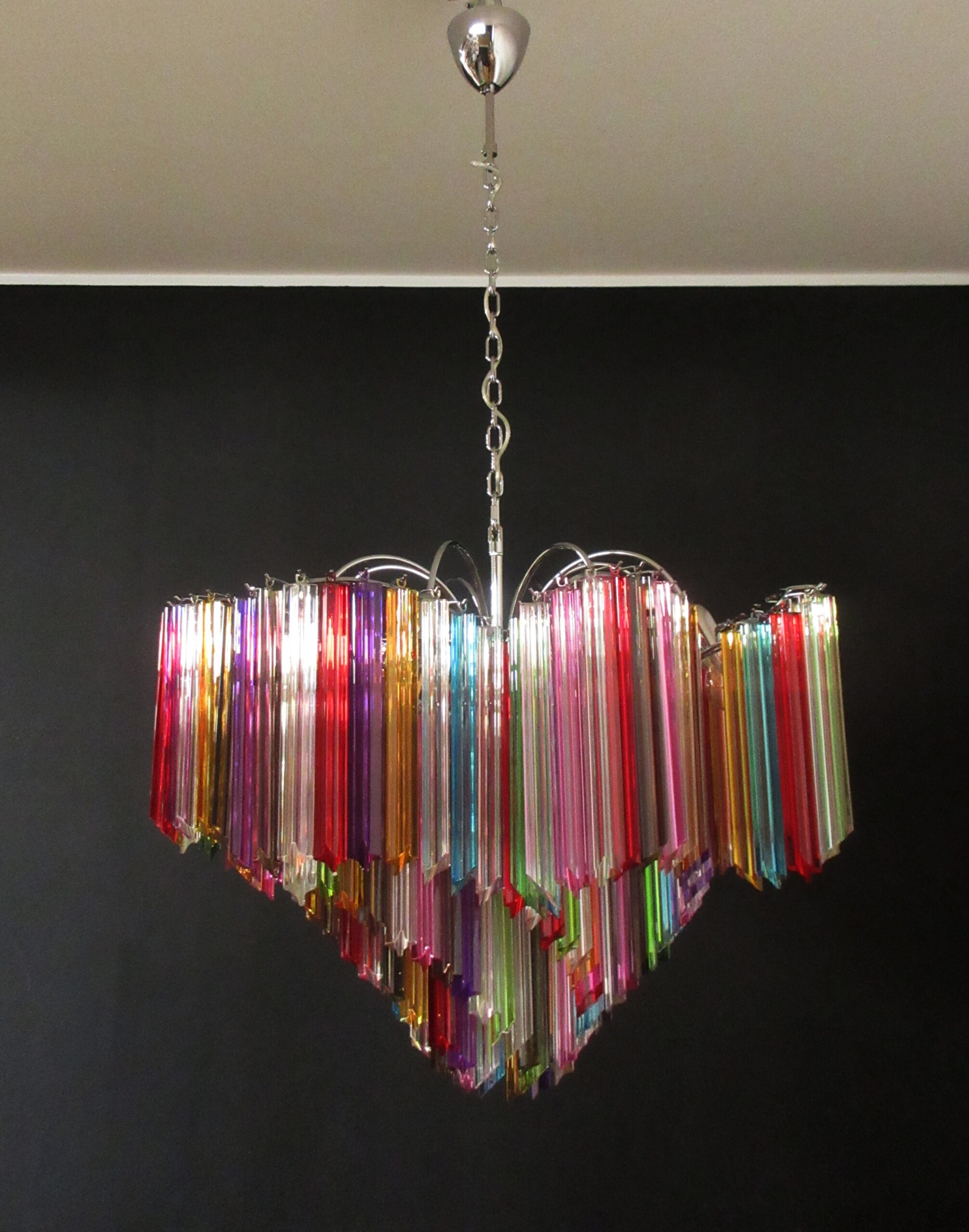 Murano Lysekrone – 200 Multifargede Prismeglass – Murano Classics