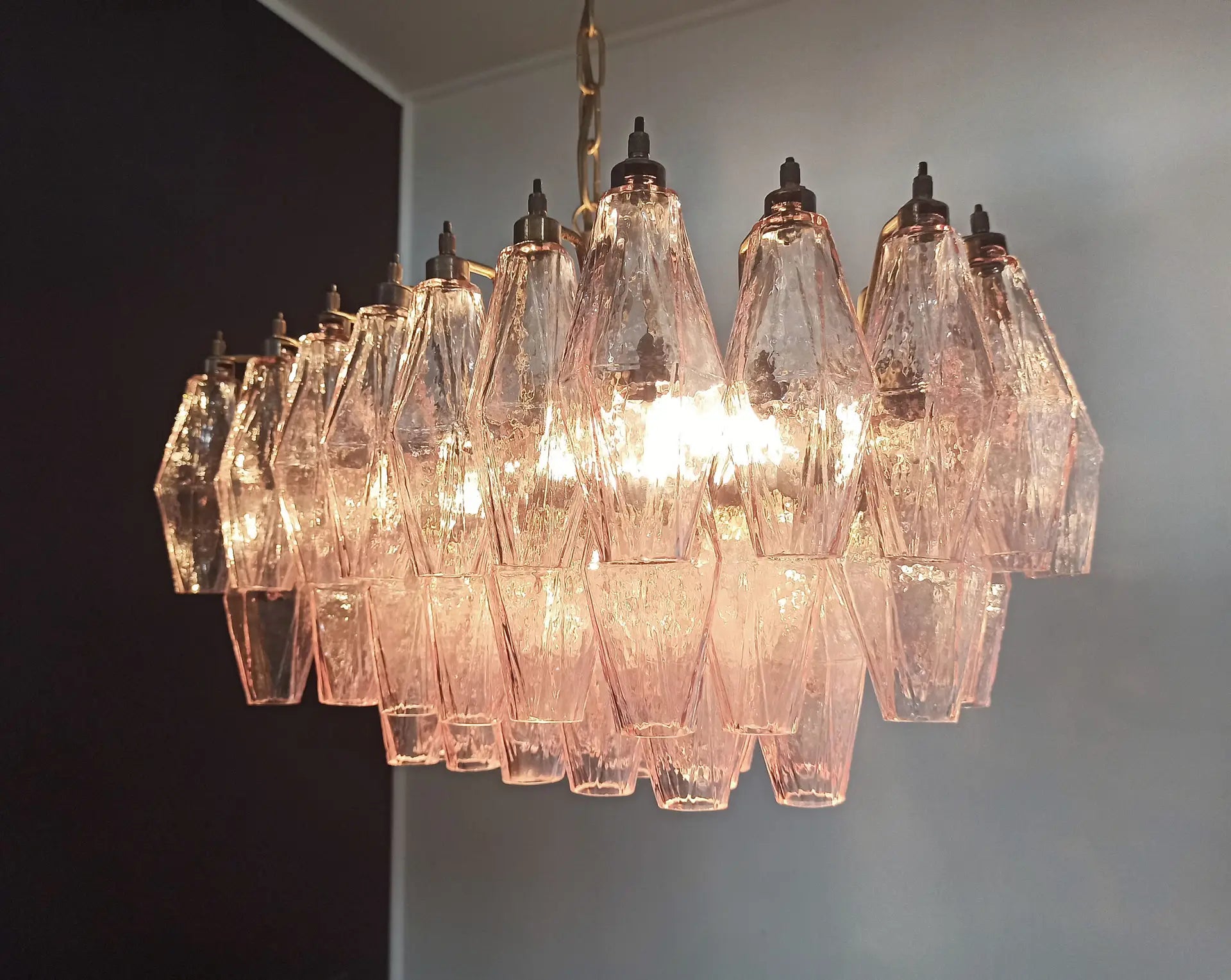 Murano Lysekrone | 56 Rosa Poliedriglass