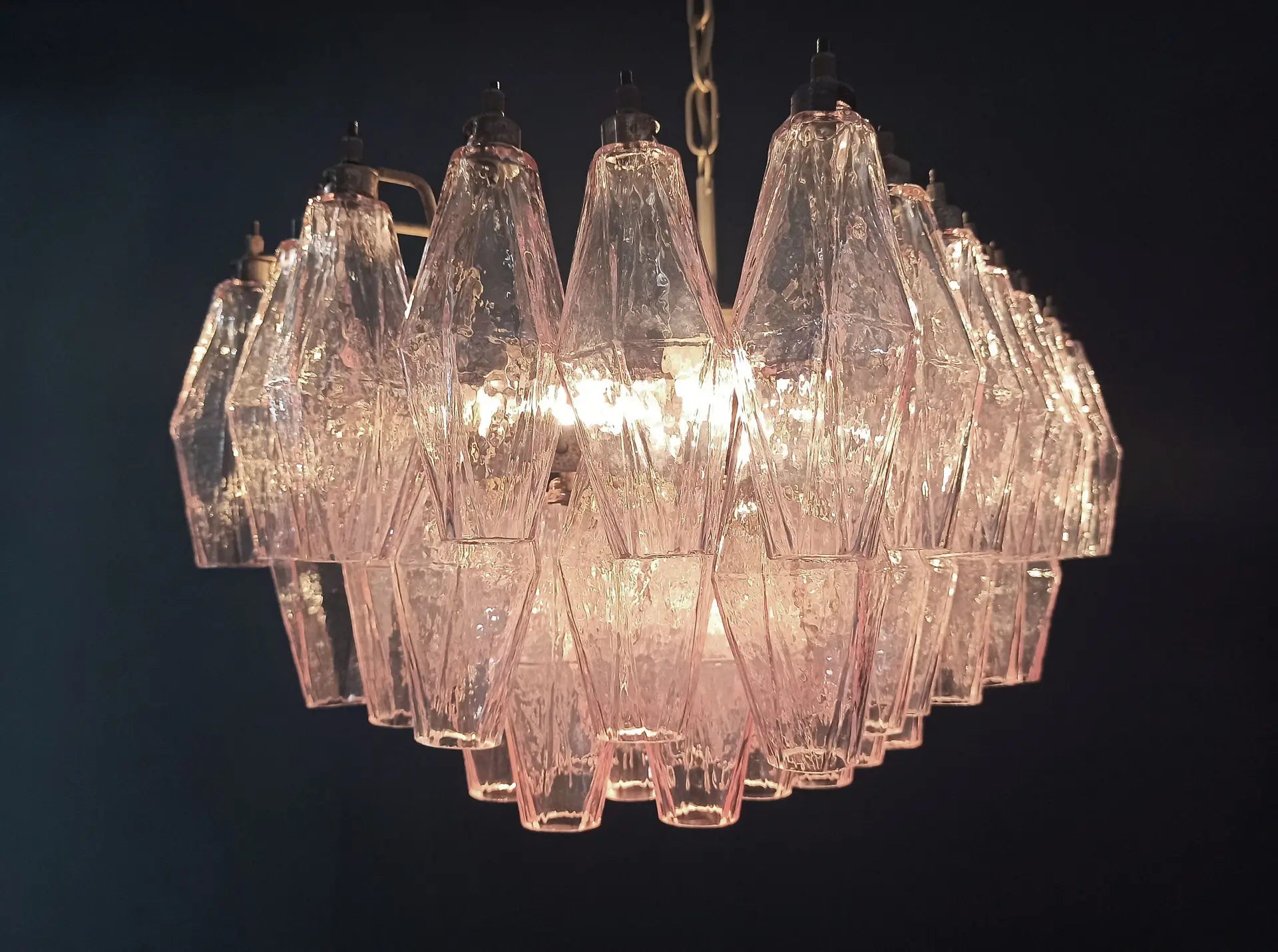 Murano Lysekrone | 56 Rosa Poliedriglass