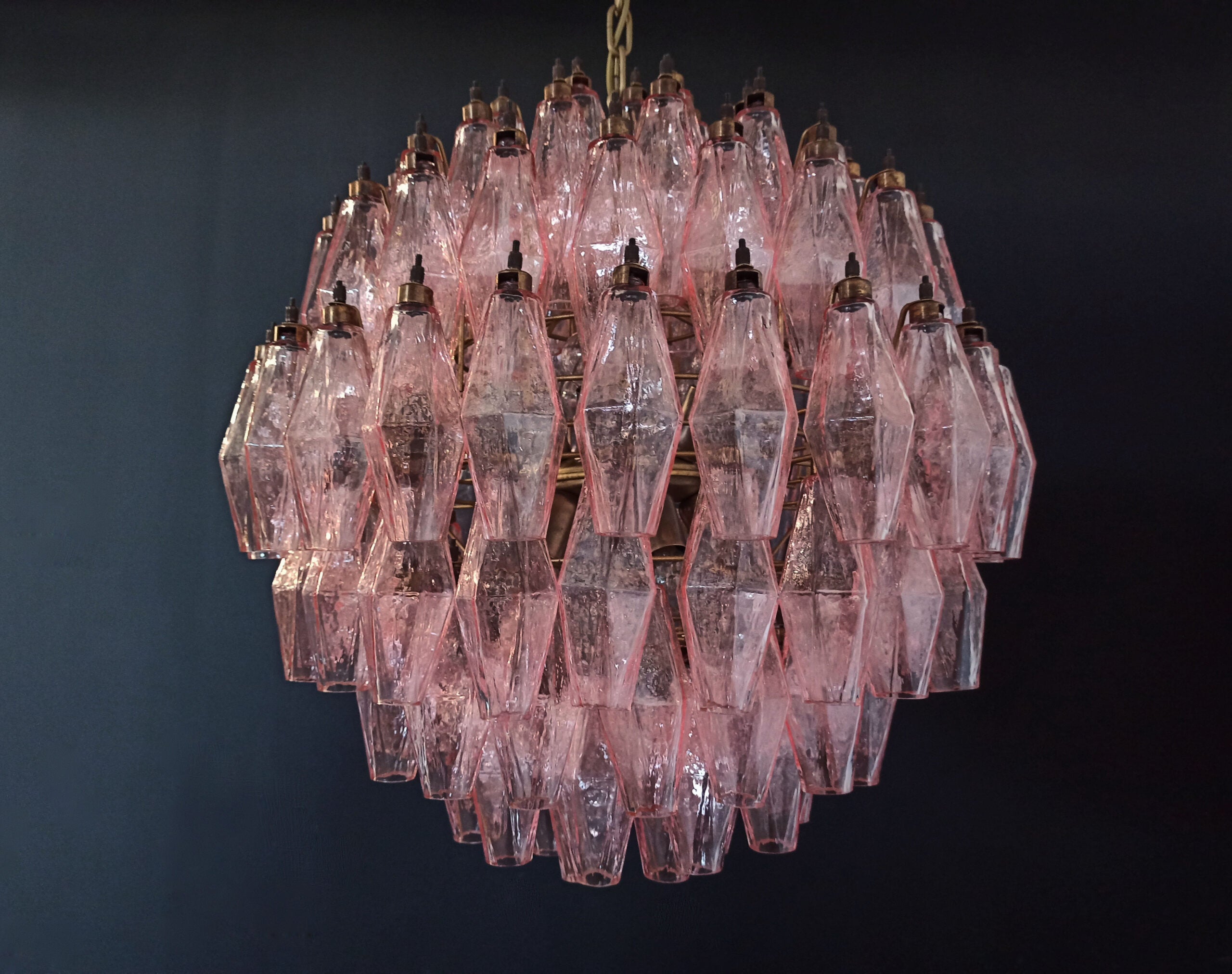Murano Lysekrone – 140 Rosa Poliedriglass – detalj 7 – Murano Classics