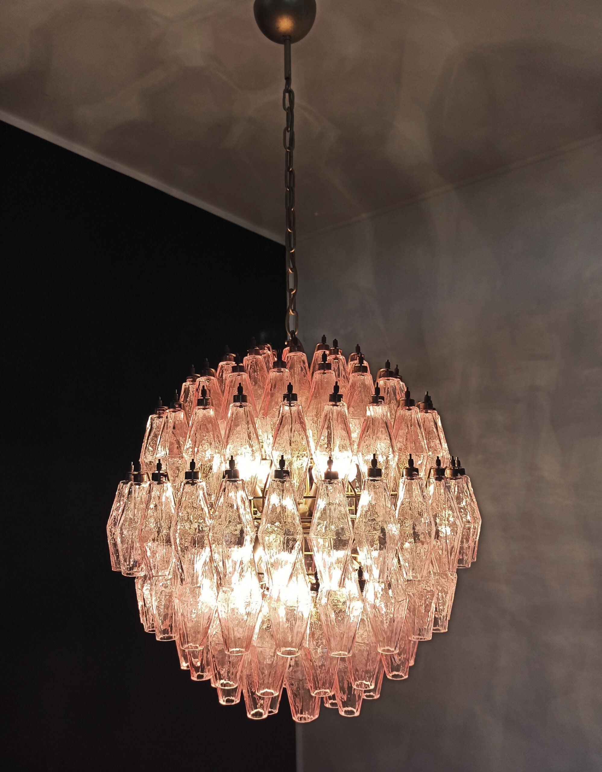 Murano Lysekrone – 140 Rosa Poliedriglass – detalj 6 – Murano Classics
