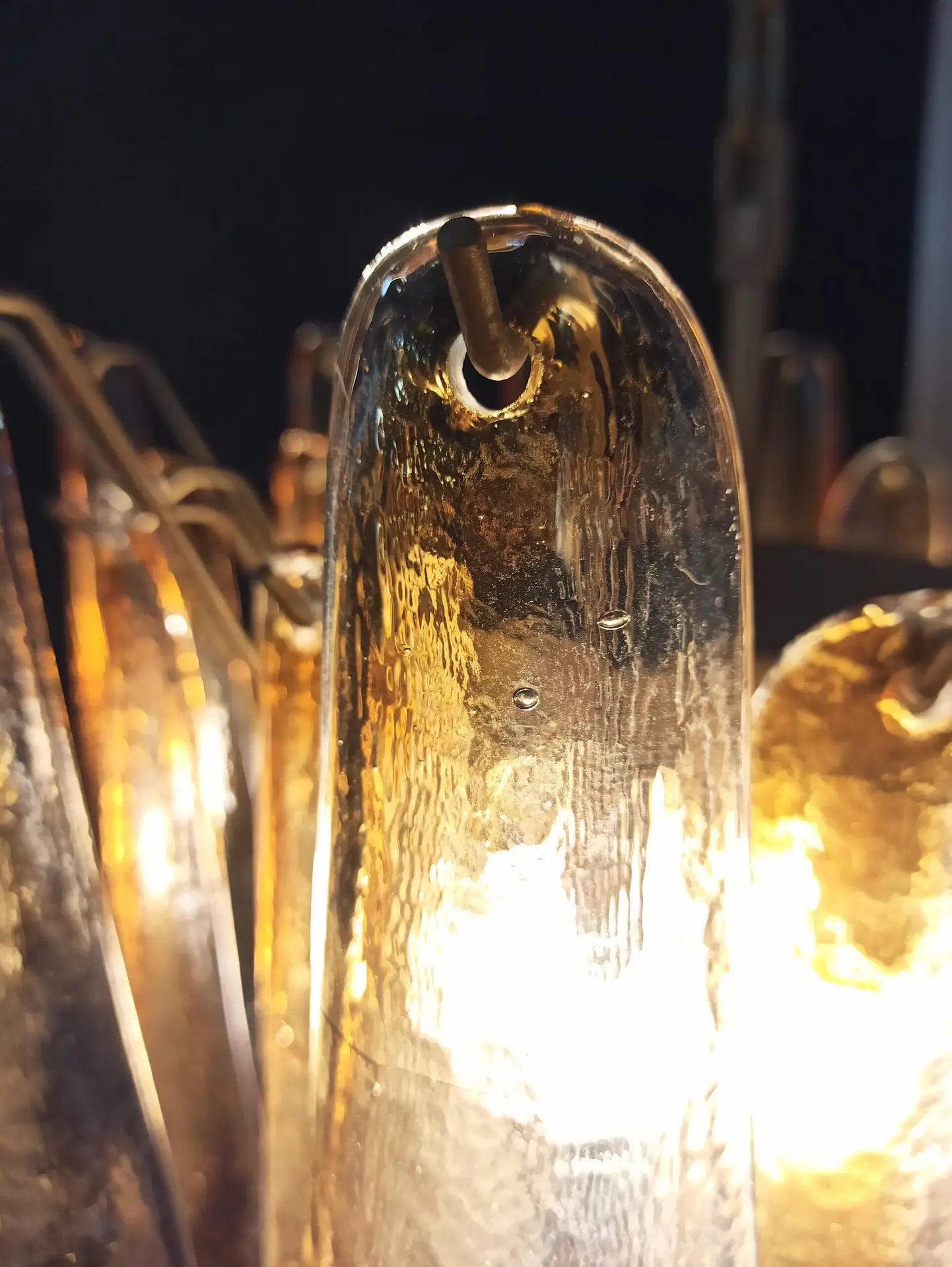 Murano Lysekrone – 36 Klare og Gule Konglebladglass – detalj 7 – Murano Classics