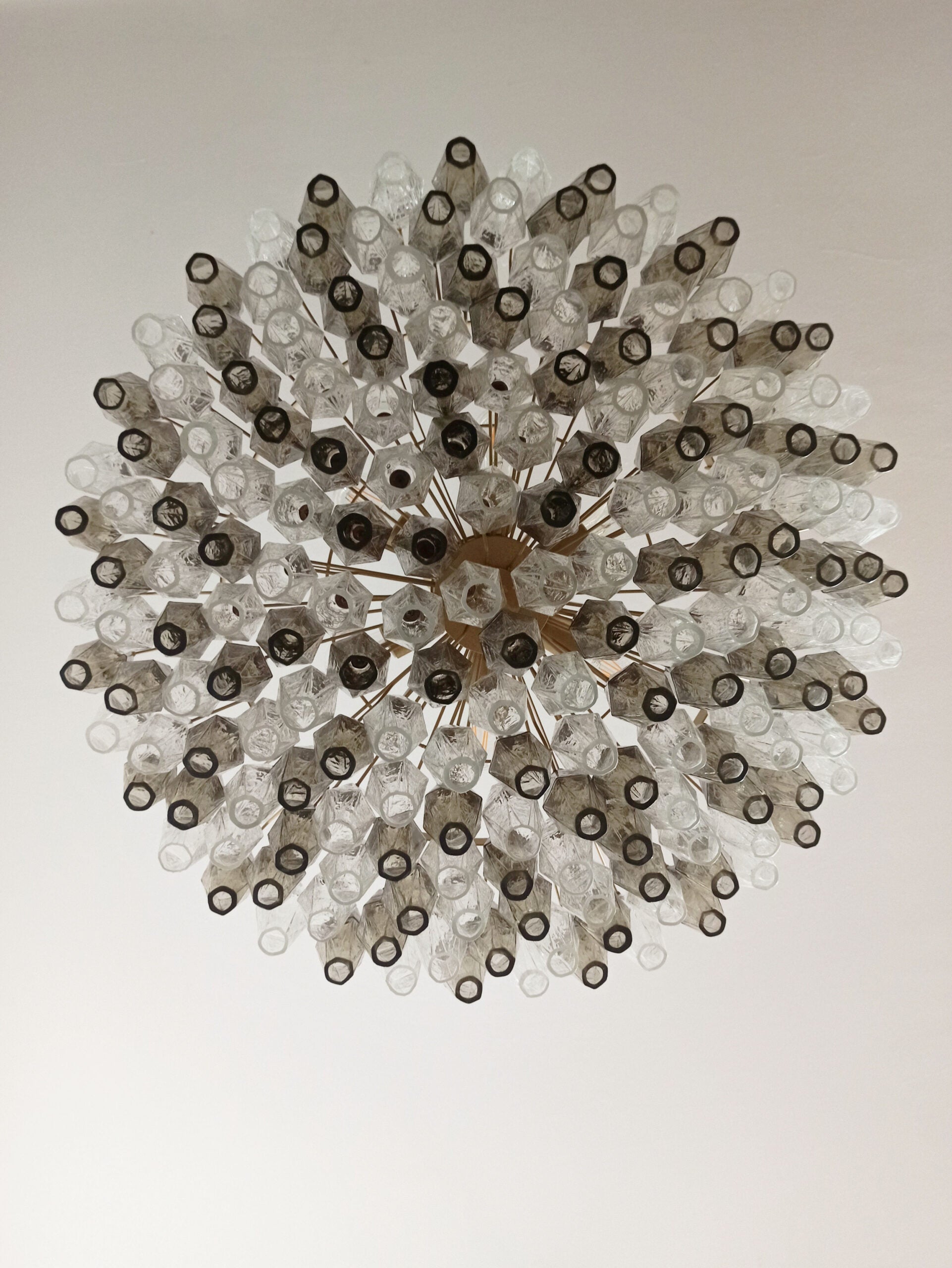 Murano Lysekrone – 185 Klare og Røykfargede Poliedriglass – detalj 1 – Murano Classics
