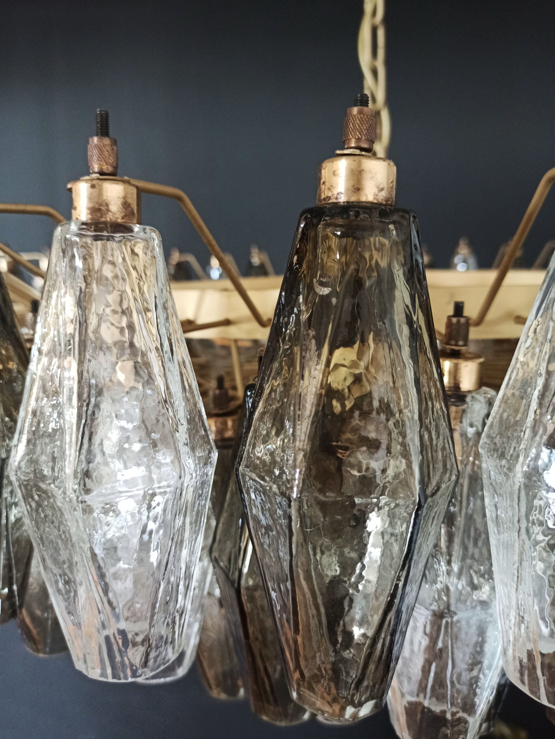 Murano Lysekrone – 185 Klare og Røykfargede Poliedriglass – detalj 3 – Murano Classics