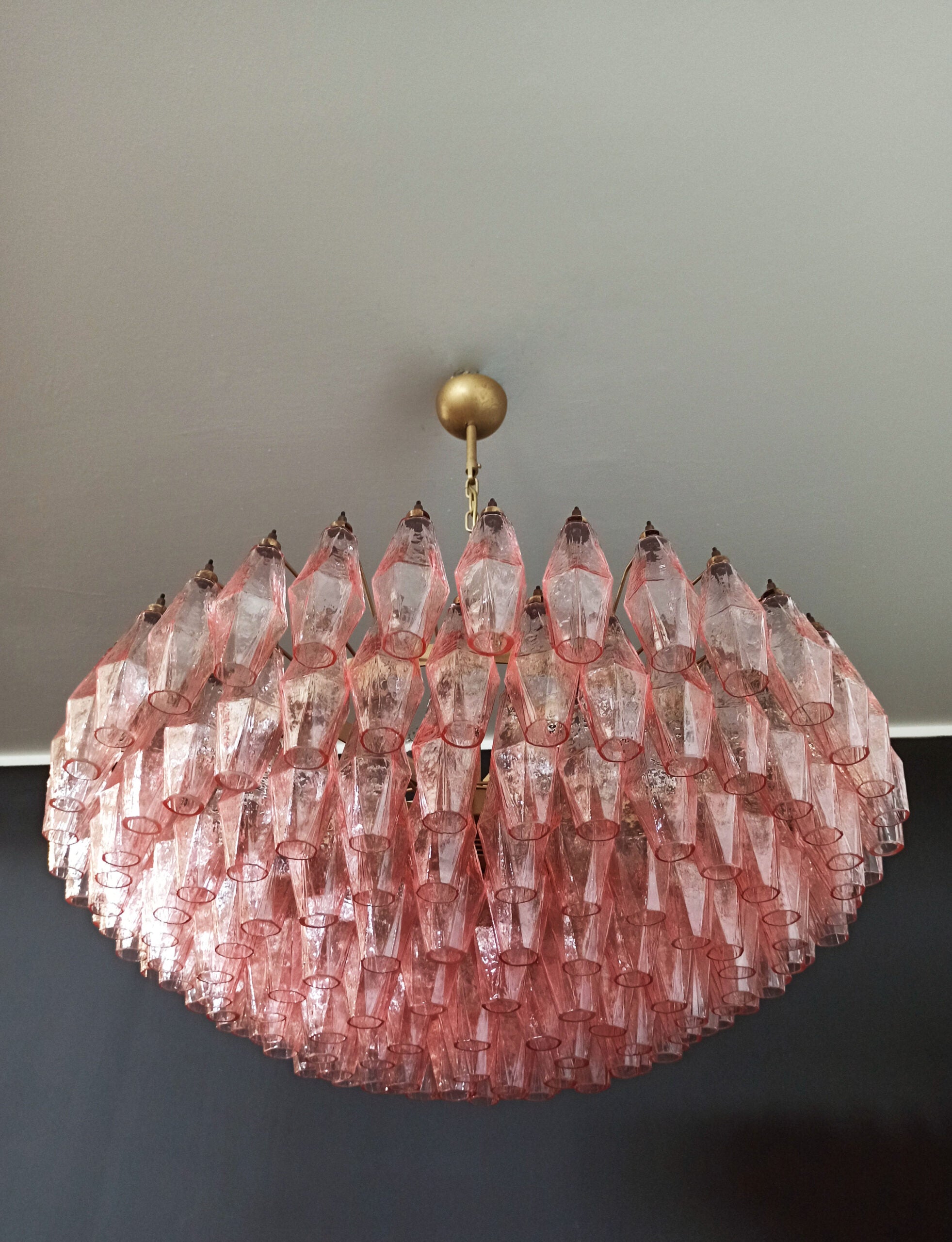 Murano Lysekrone – 185 Rosa Poliedriglass – detalj 4 – Murano Classics