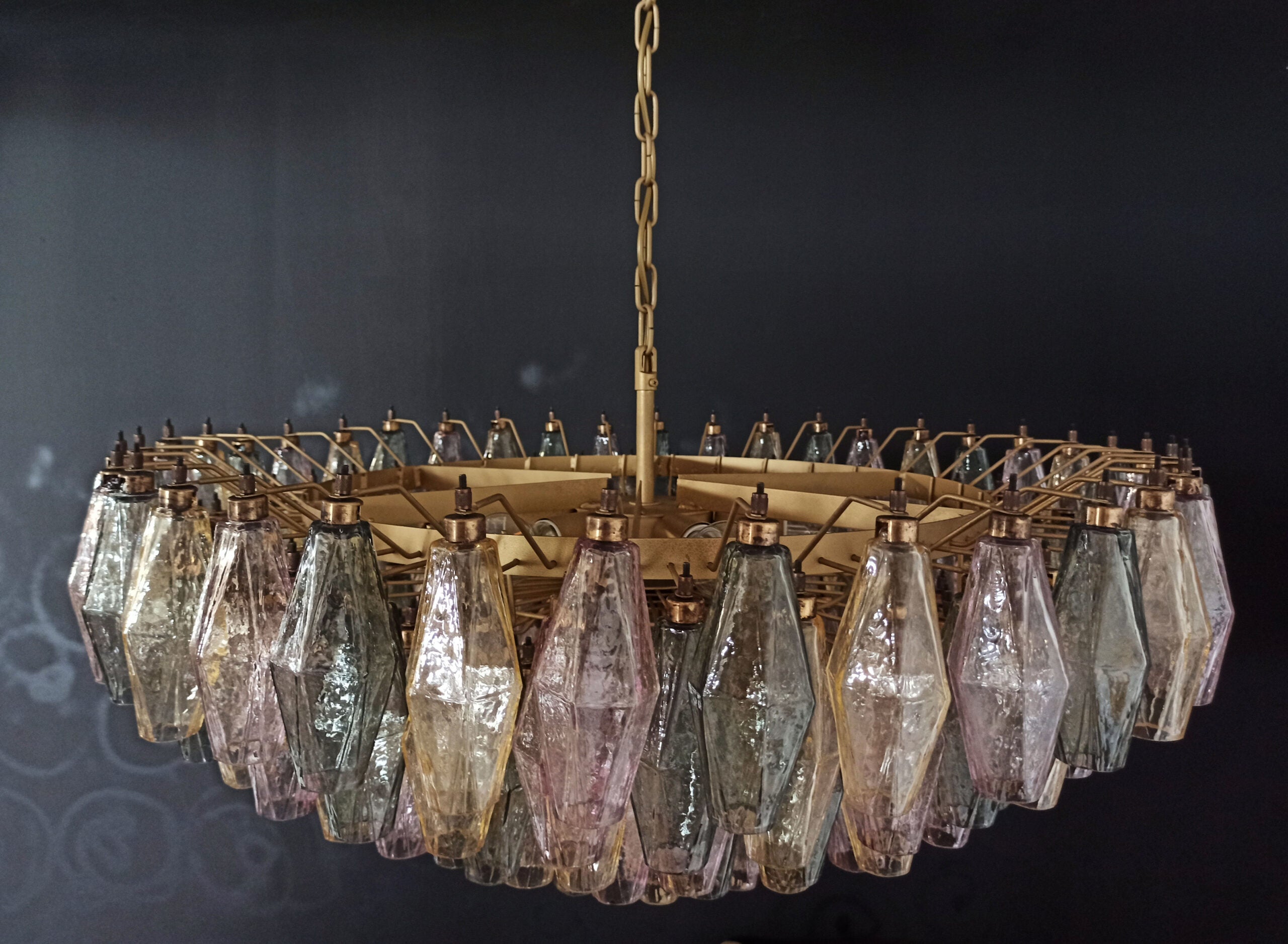 Murano Lysekrone – 185 Multifargede Poliedriglass – detalj 2 – Murano Classics