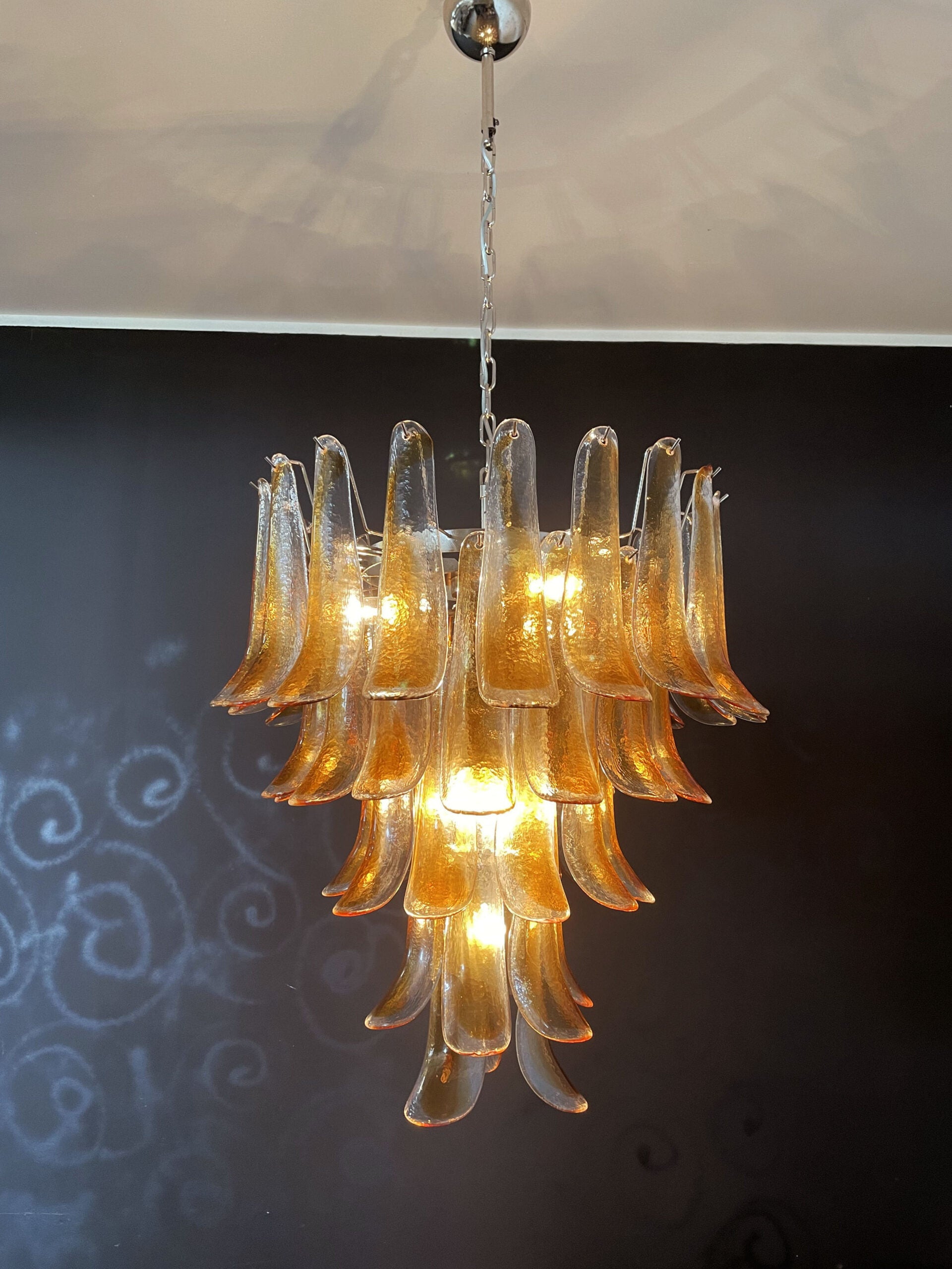 Murano Lysekrone – 52 Gule Konglebladglass – detalj 8 – Murano Classics